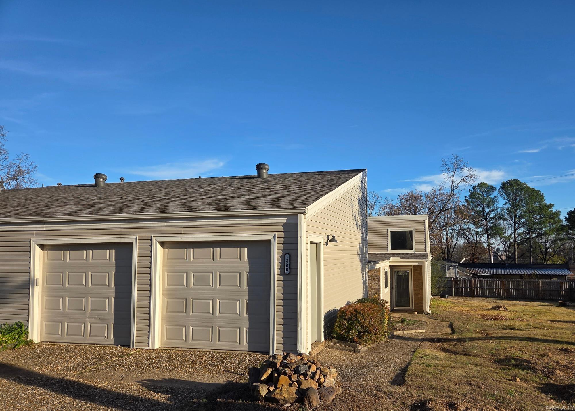 INDIAN HILLS TOWN HOMES - Residential