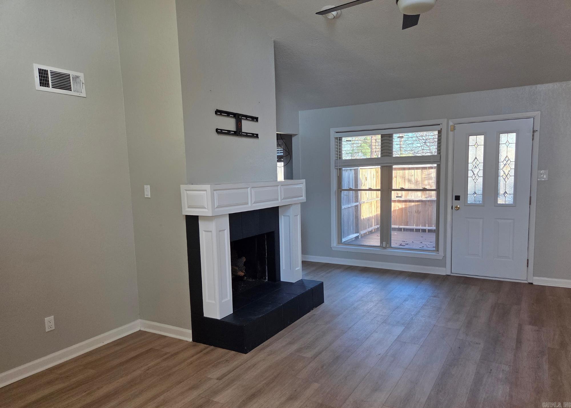 INDIAN HILLS TOWN HOMES - Residential