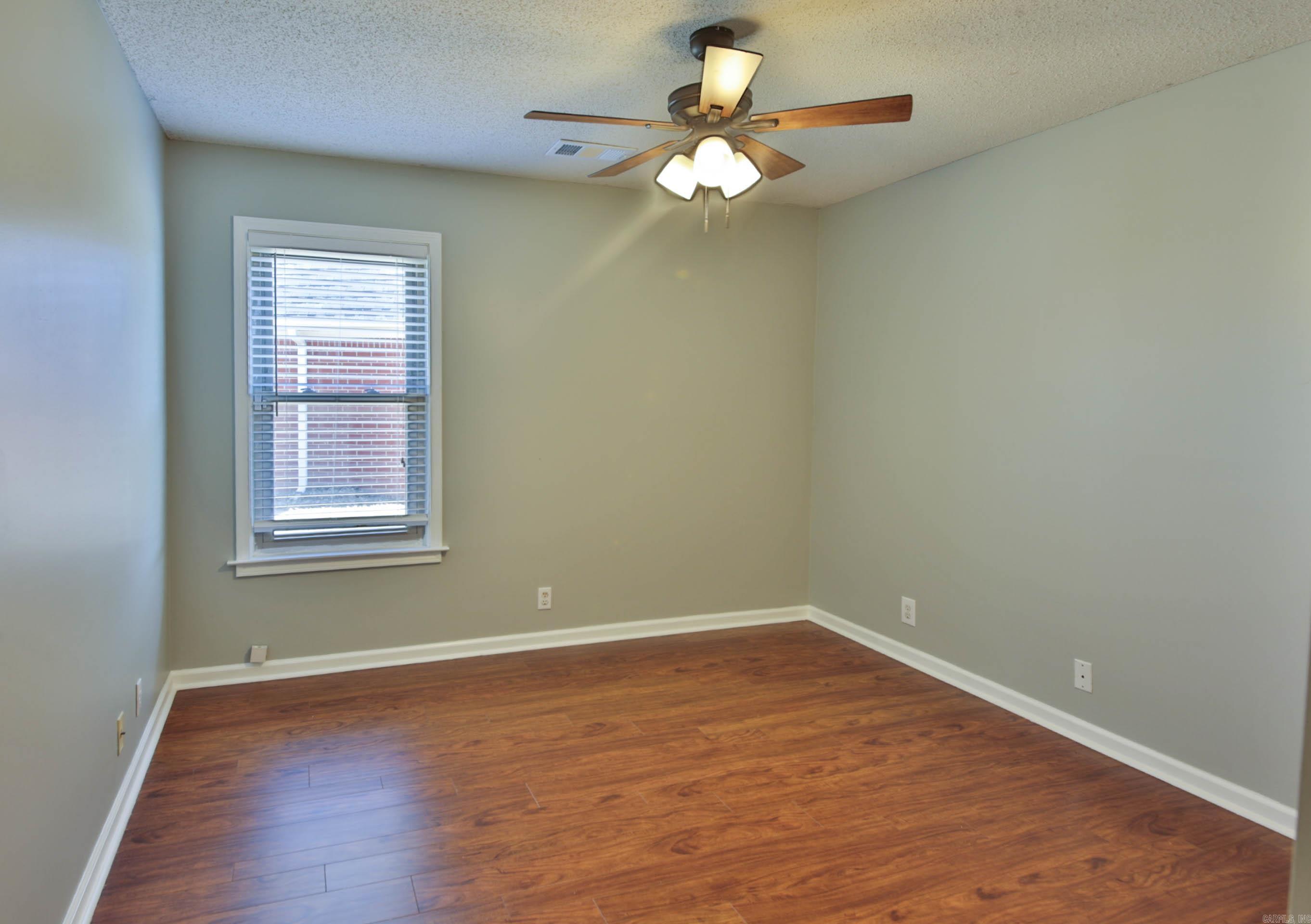 PLEASANT WOODS - Residential