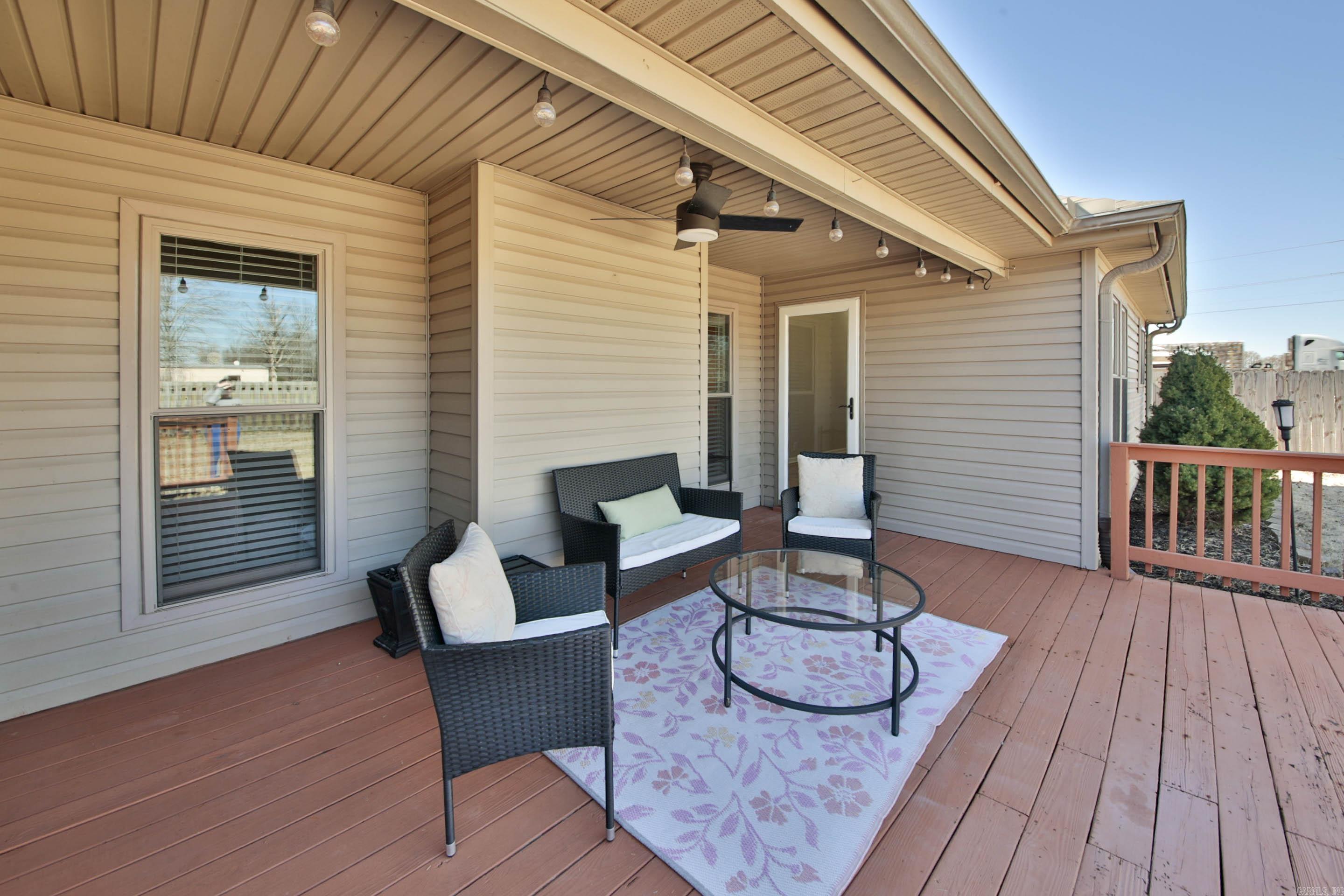 PLEASANT WOODS - Residential