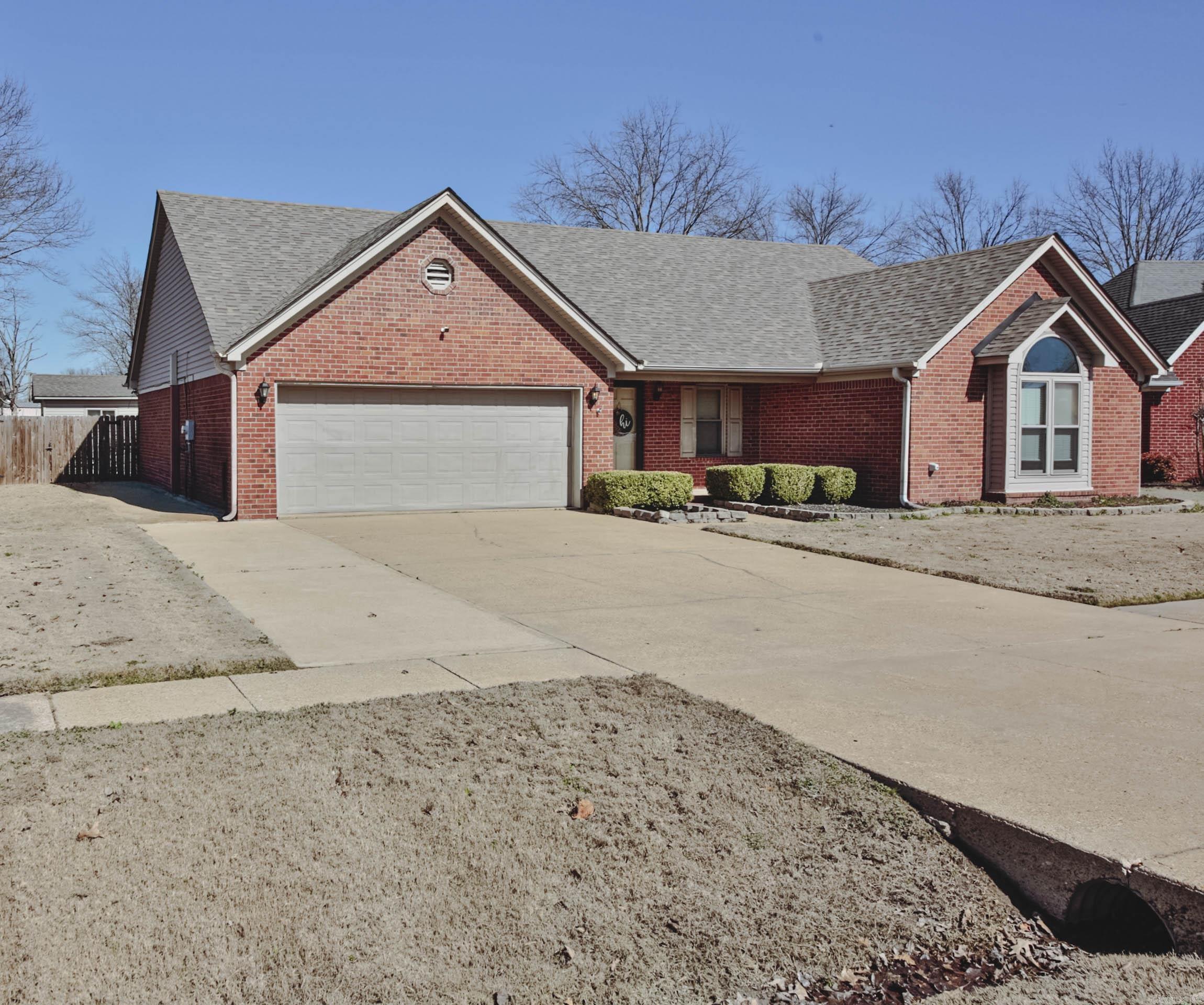 PLEASANT WOODS - Residential