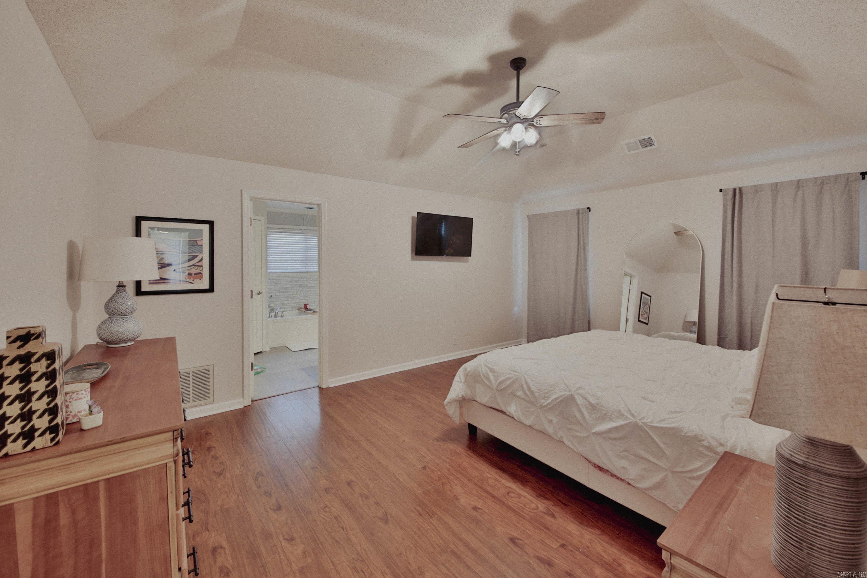 PLEASANT WOODS - Residential