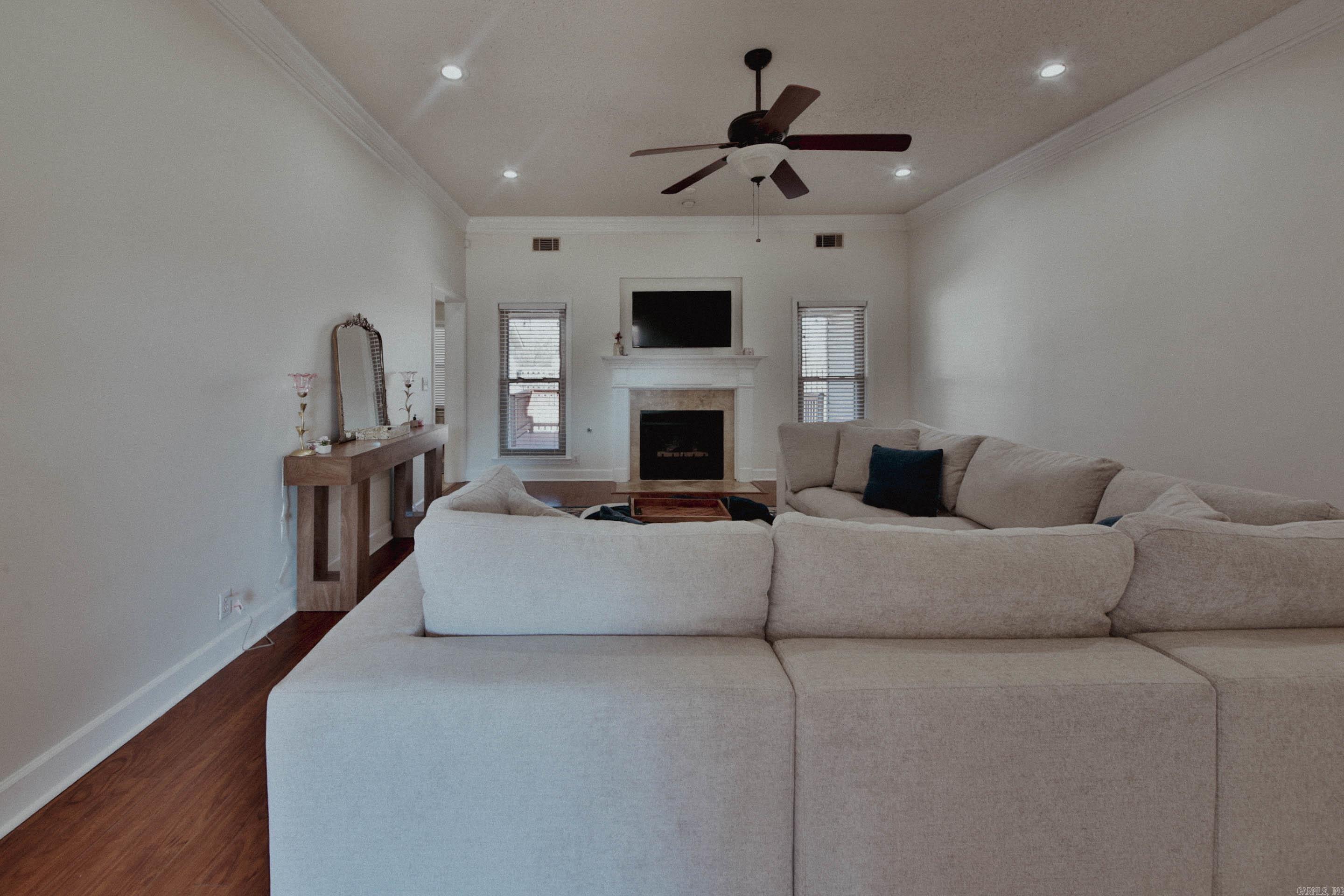 PLEASANT WOODS - Residential