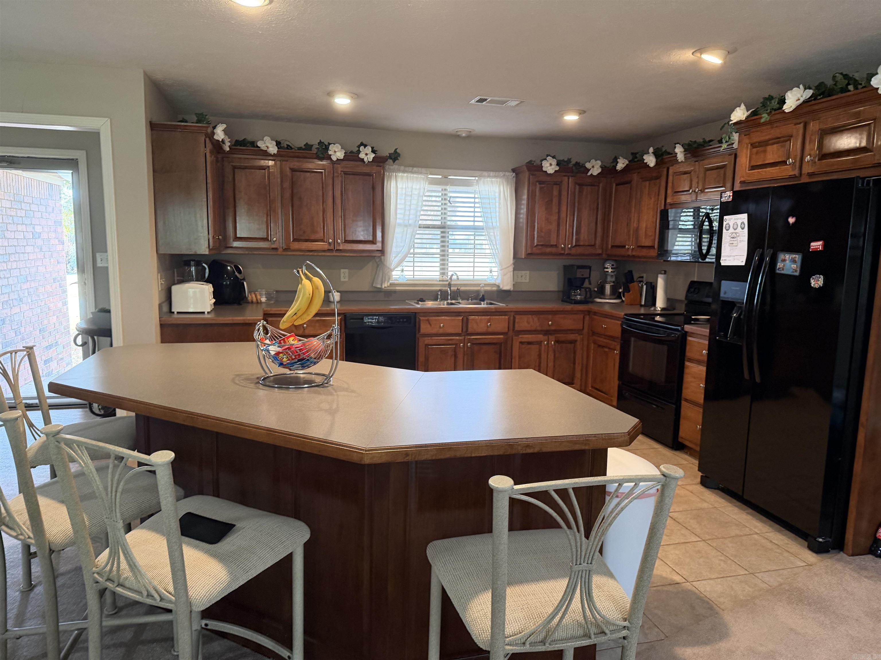 RIVER OAKS - Residential