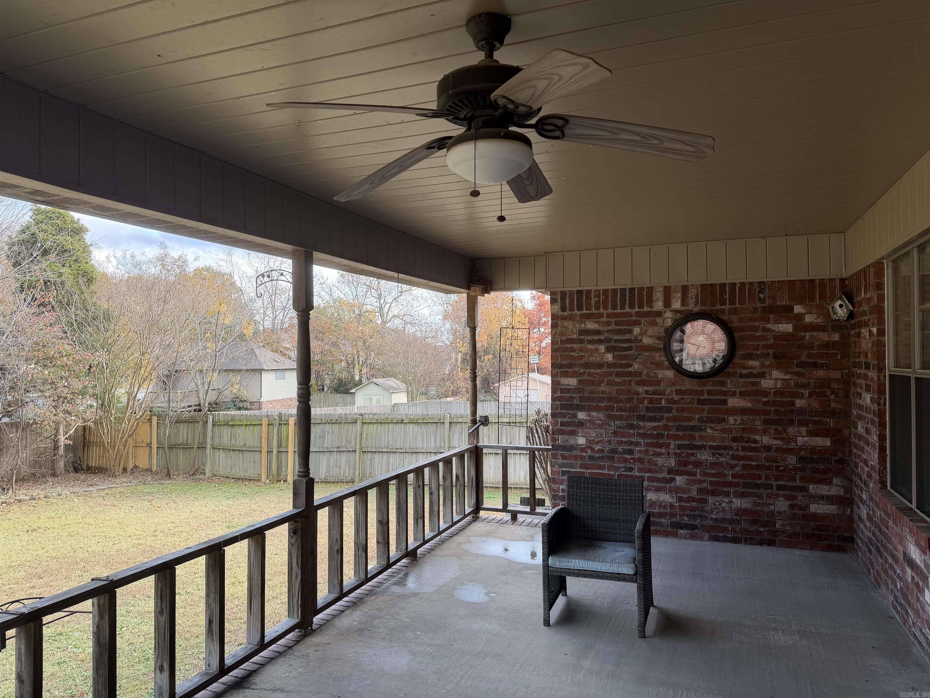 RIVER OAKS - Residential