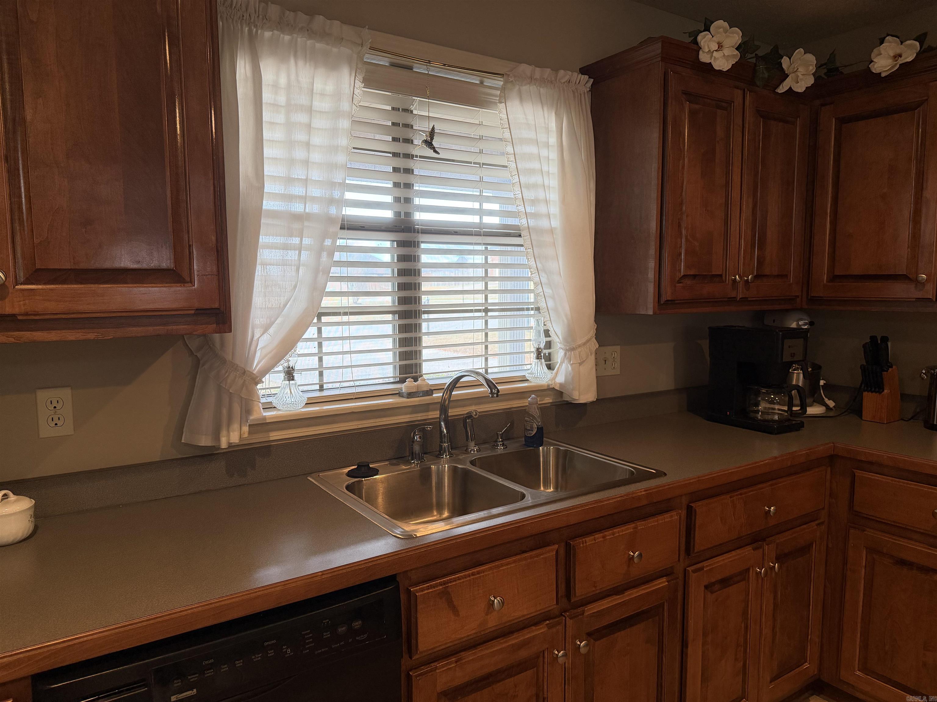 RIVER OAKS - Residential