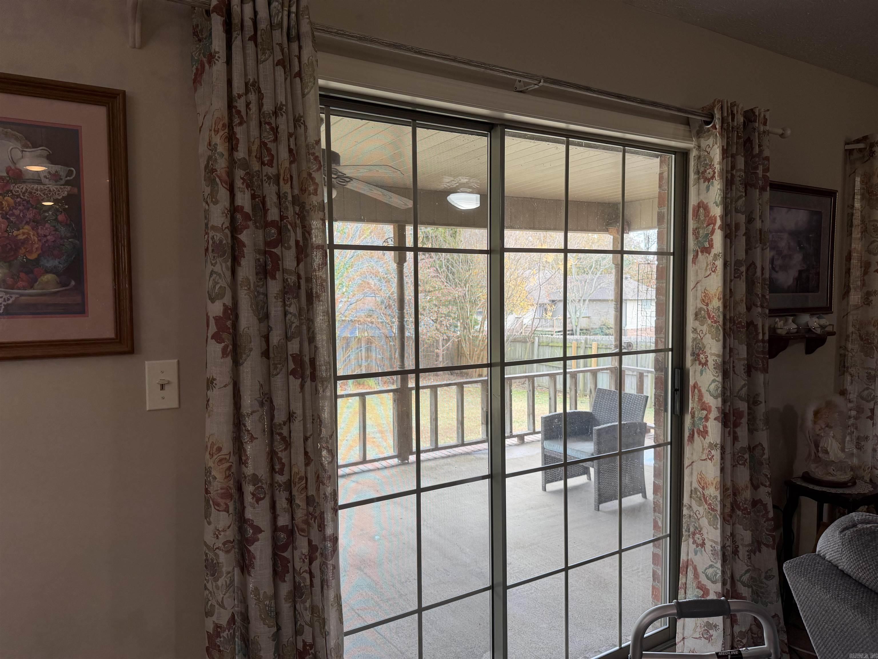 RIVER OAKS - Residential