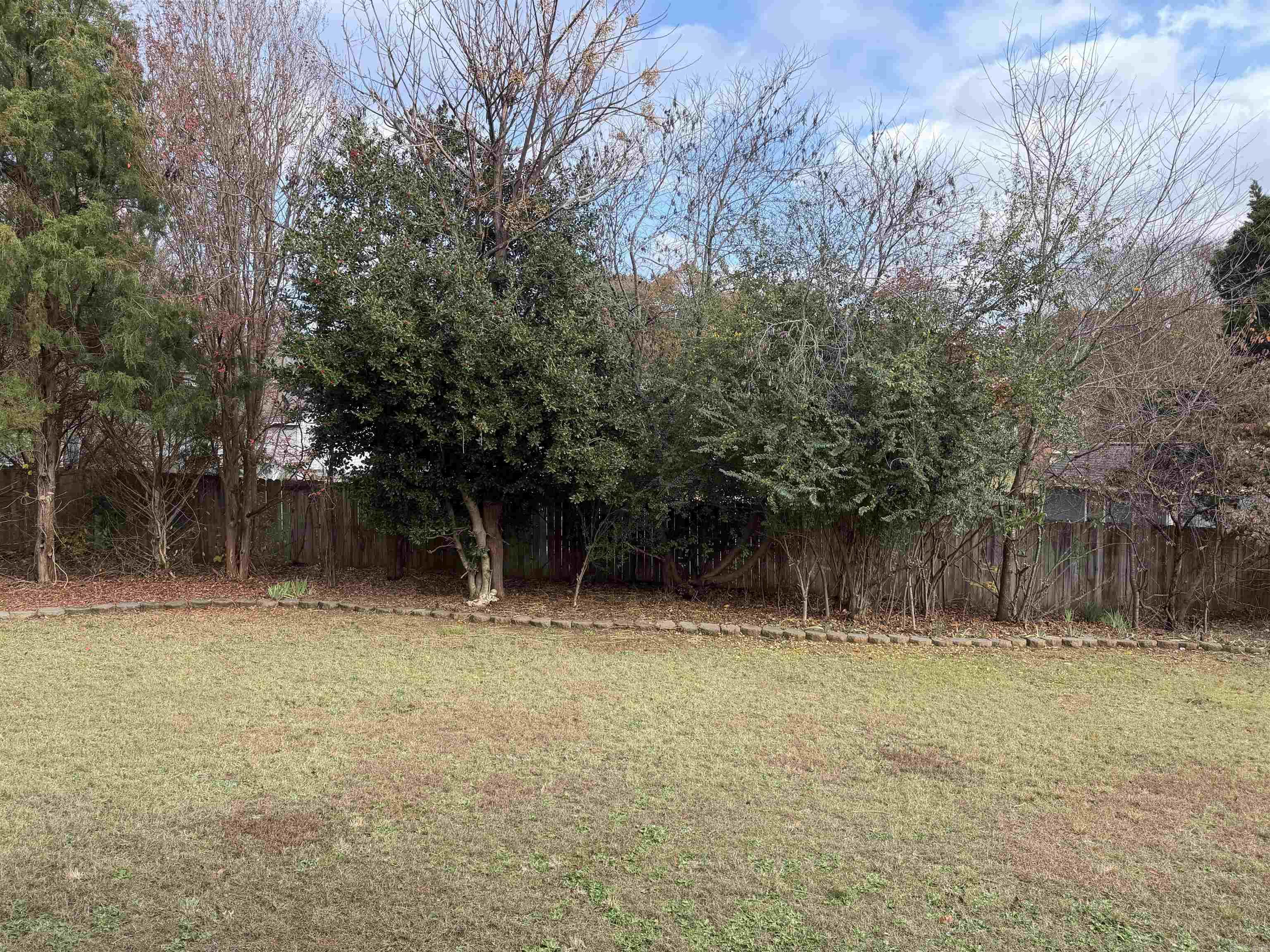 RIVER OAKS - Residential