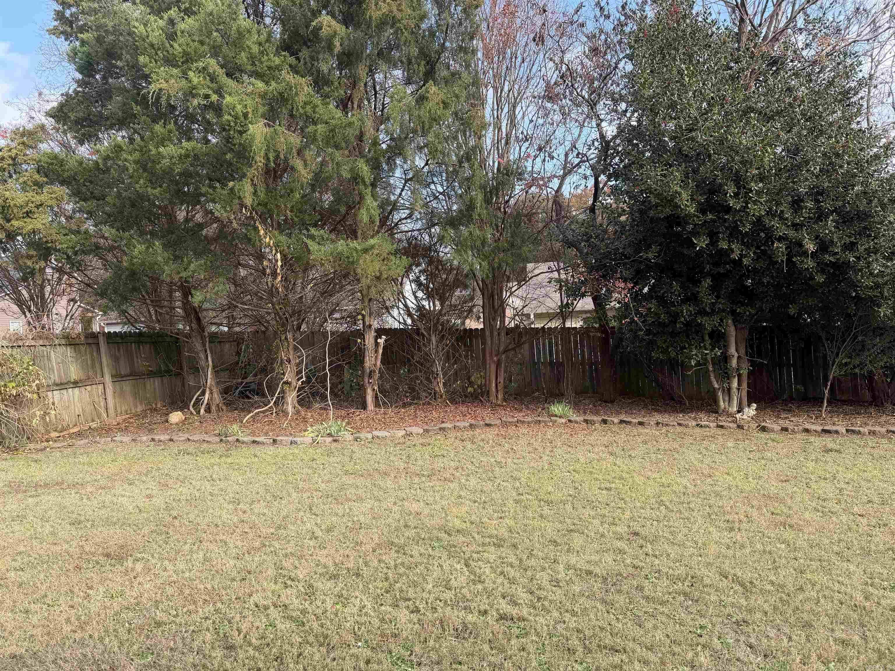 RIVER OAKS - Residential