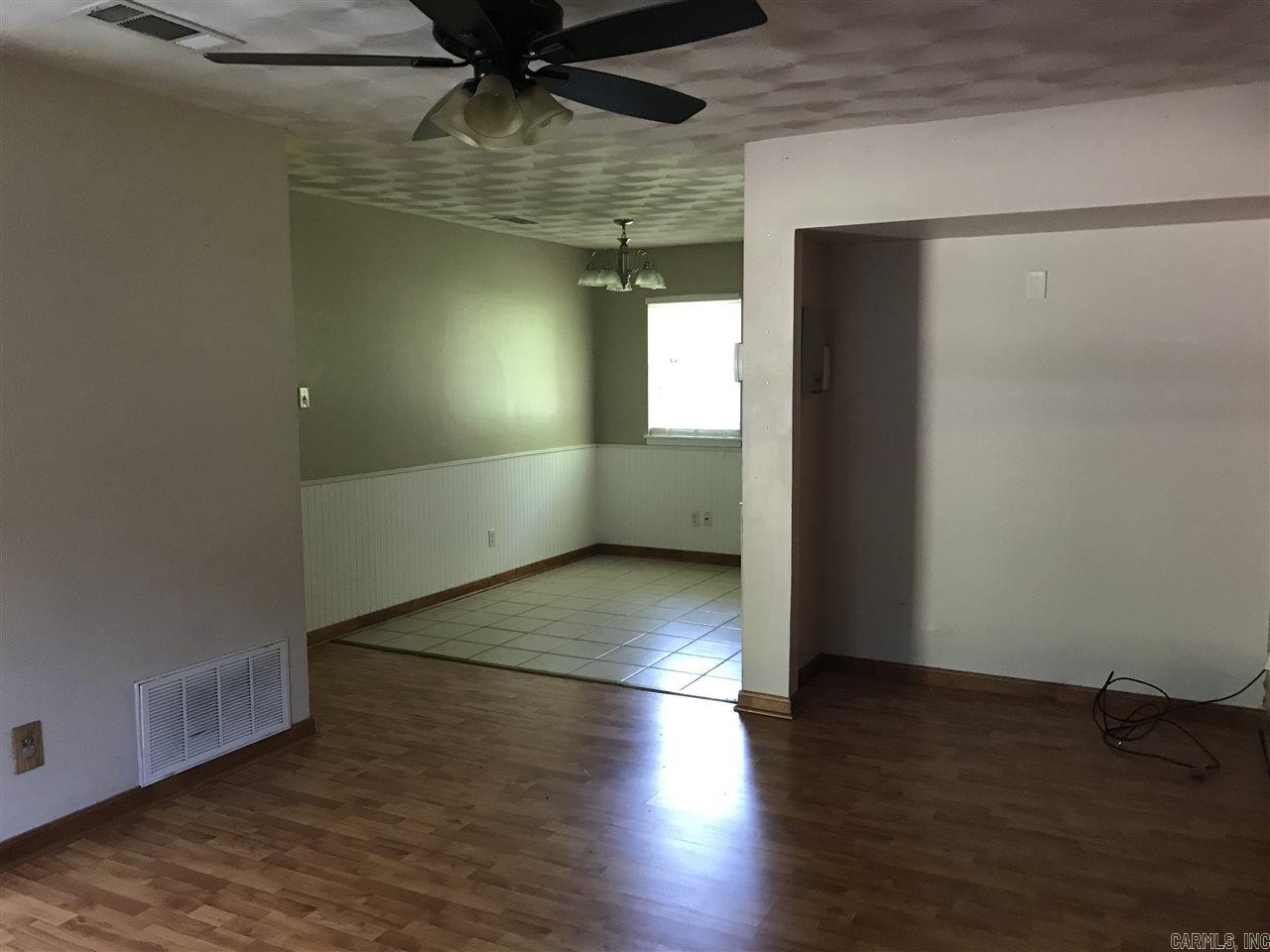 Country Club to Jacksonville - Residential Lease