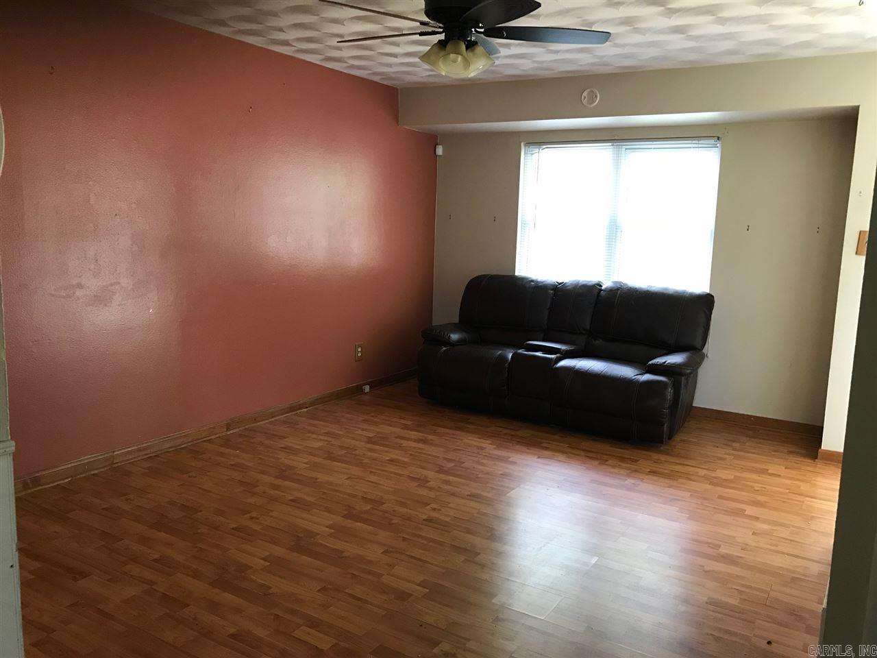 Country Club to Jacksonville - Residential Lease