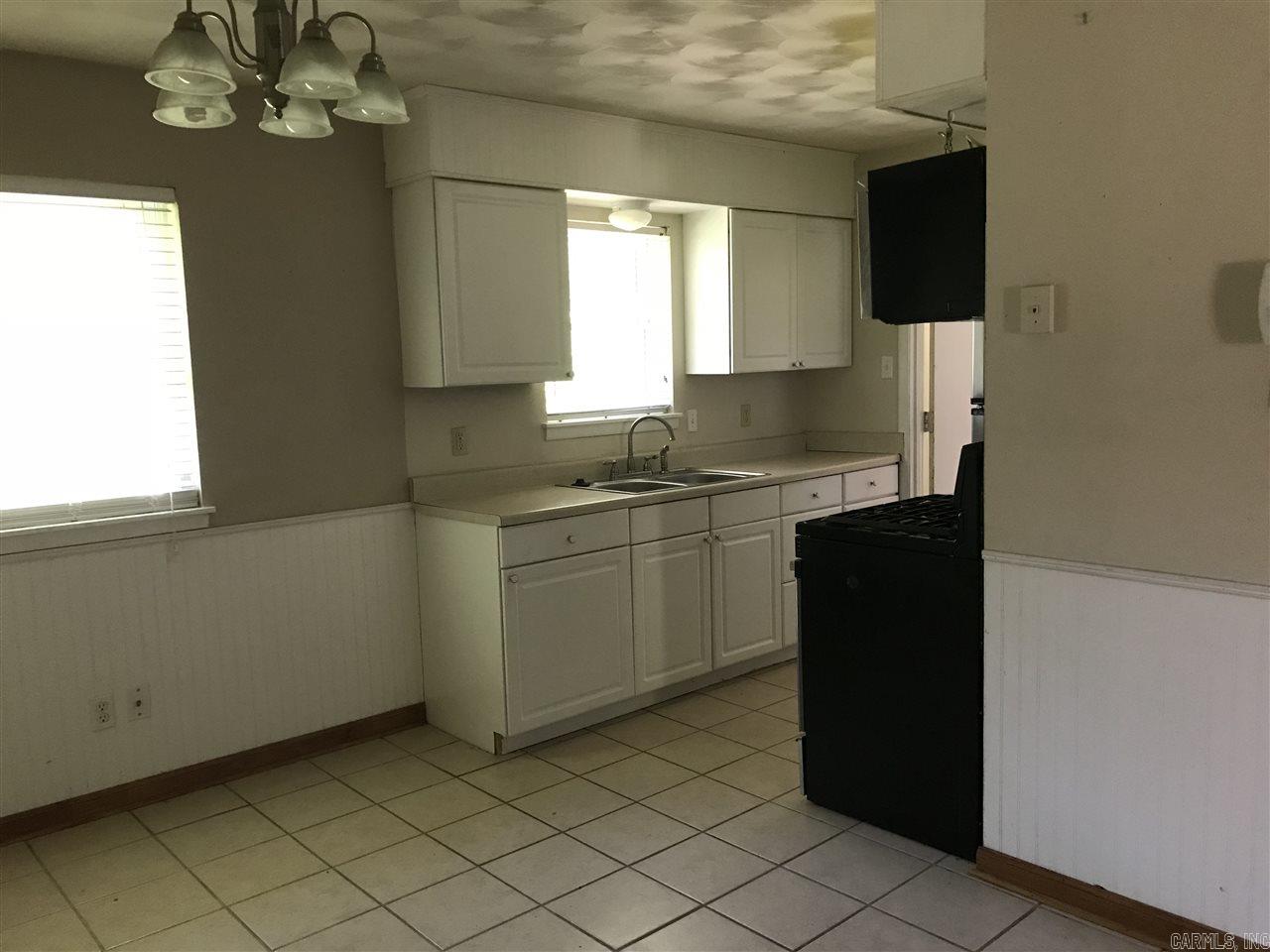 Country Club to Jacksonville - Residential Lease