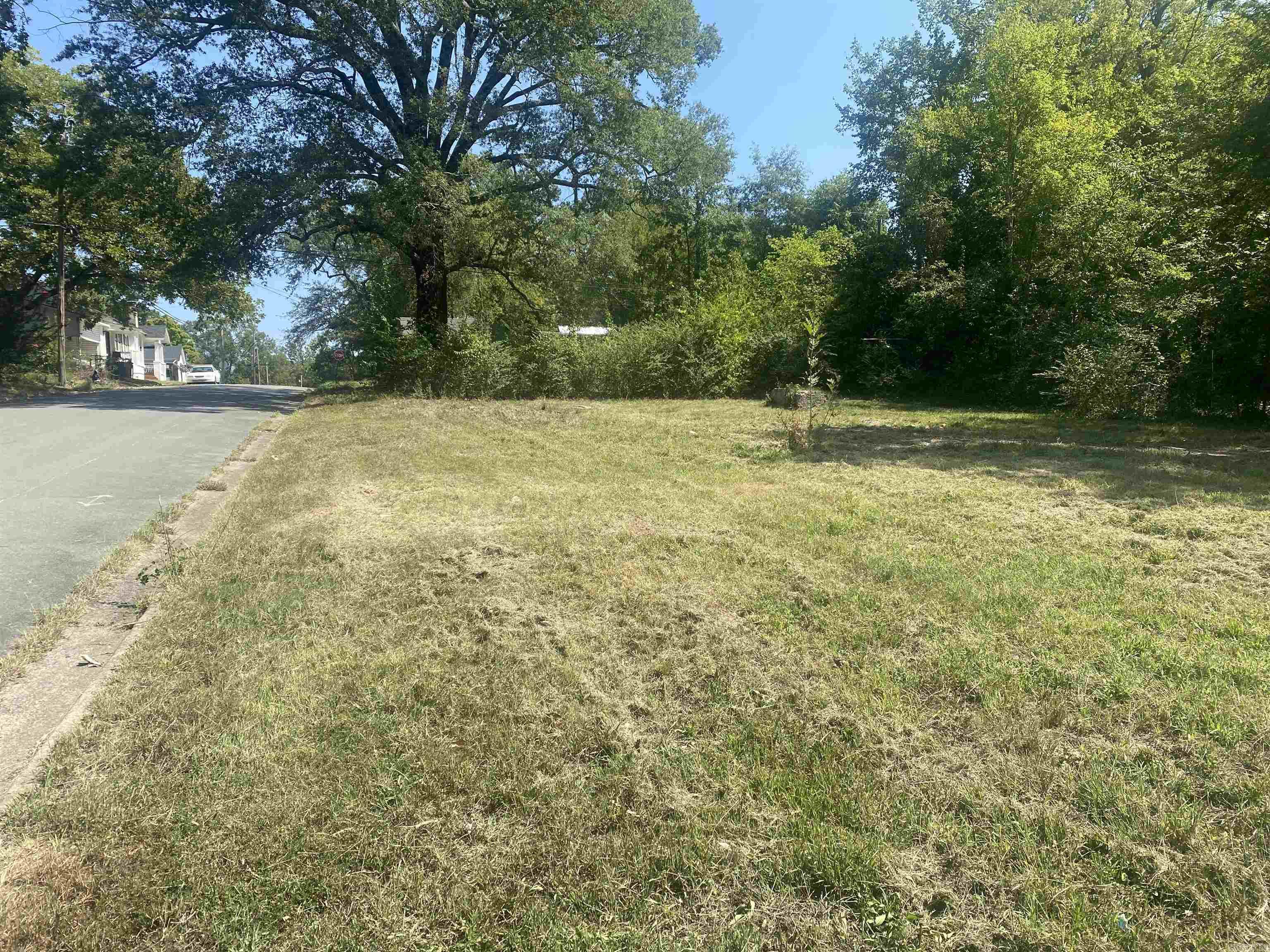 Prime lot available in a highly desirable location! Conveniently located near schools, shopping, and area amenities. Perfect site for your next home or investment property.