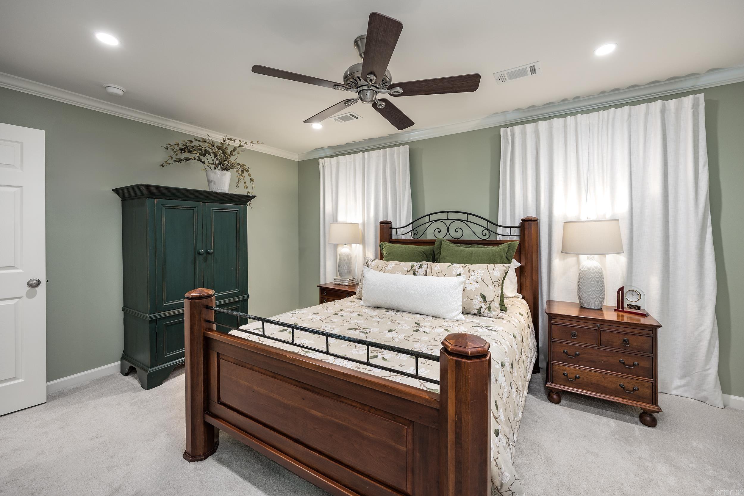 FOXCROFT VILLAGE - Residential