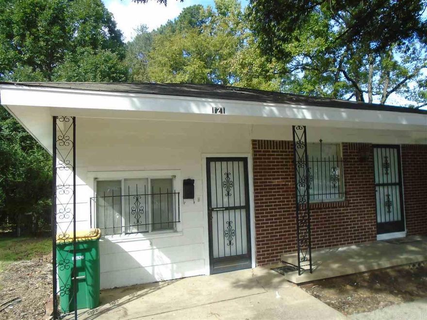 This house is ready for immediate move in. It has central heat and air along with ceiling fans, window coverings and hardwood floors throughout. There are three nice sized bedrooms along with a bonus room that could be used as a fourth bedroom, den, office or playroom. The kitchen is furnished with a gas stove and dishwasher,refrigerator. The large backyard is partially fenced.