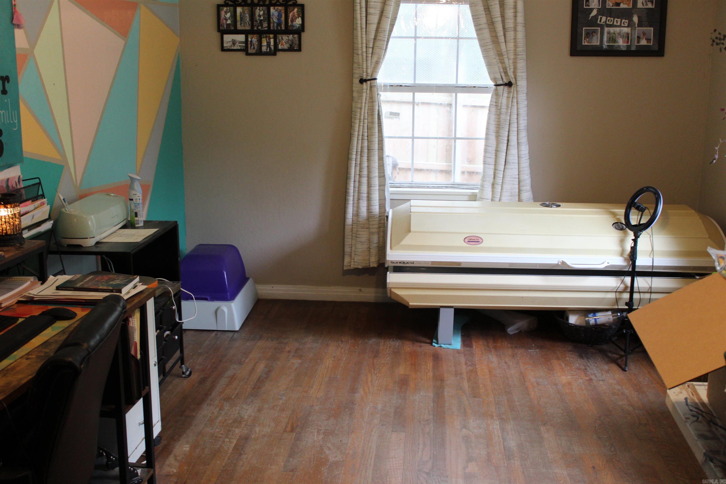 Halls Second - Residential