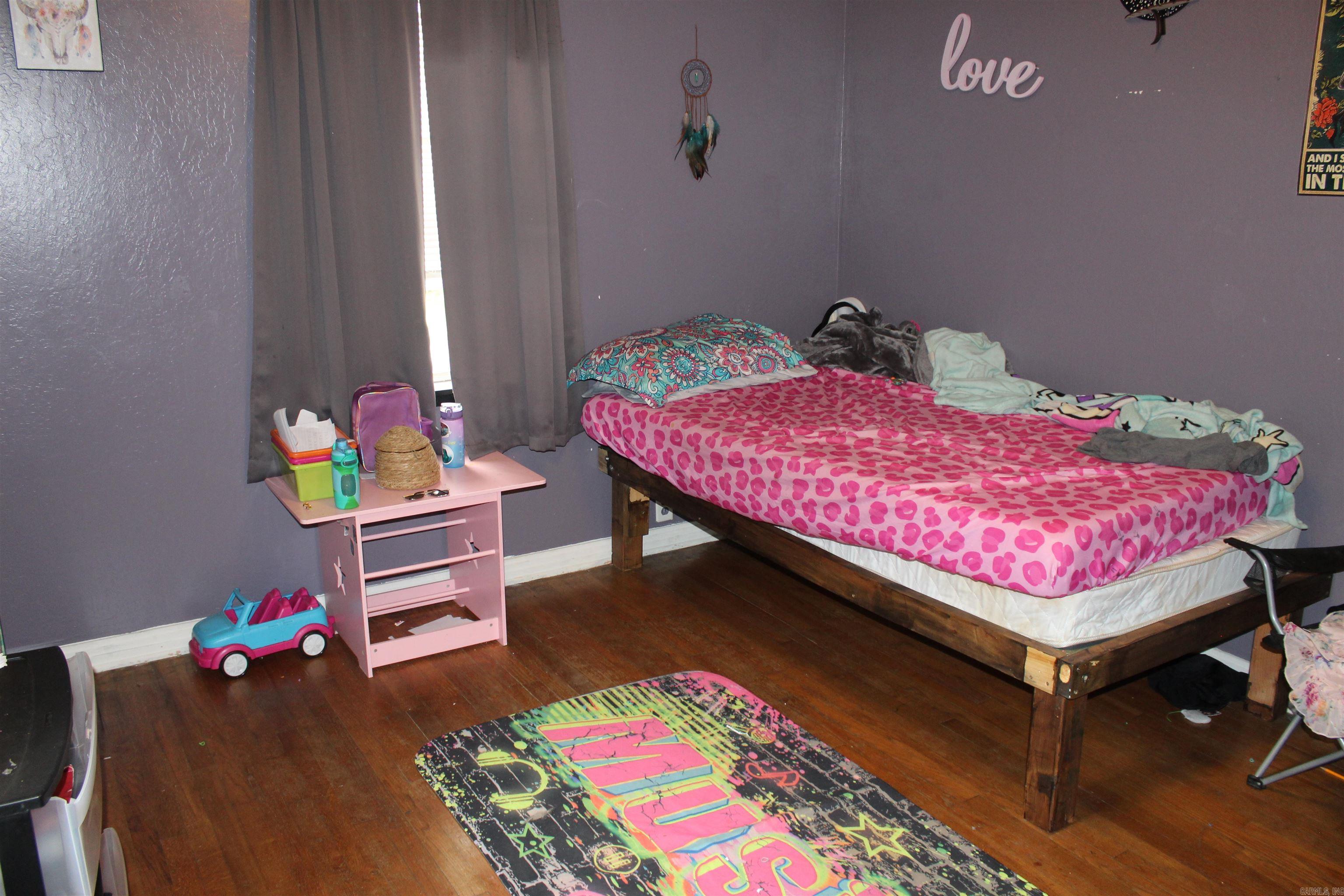 Halls Second - Residential