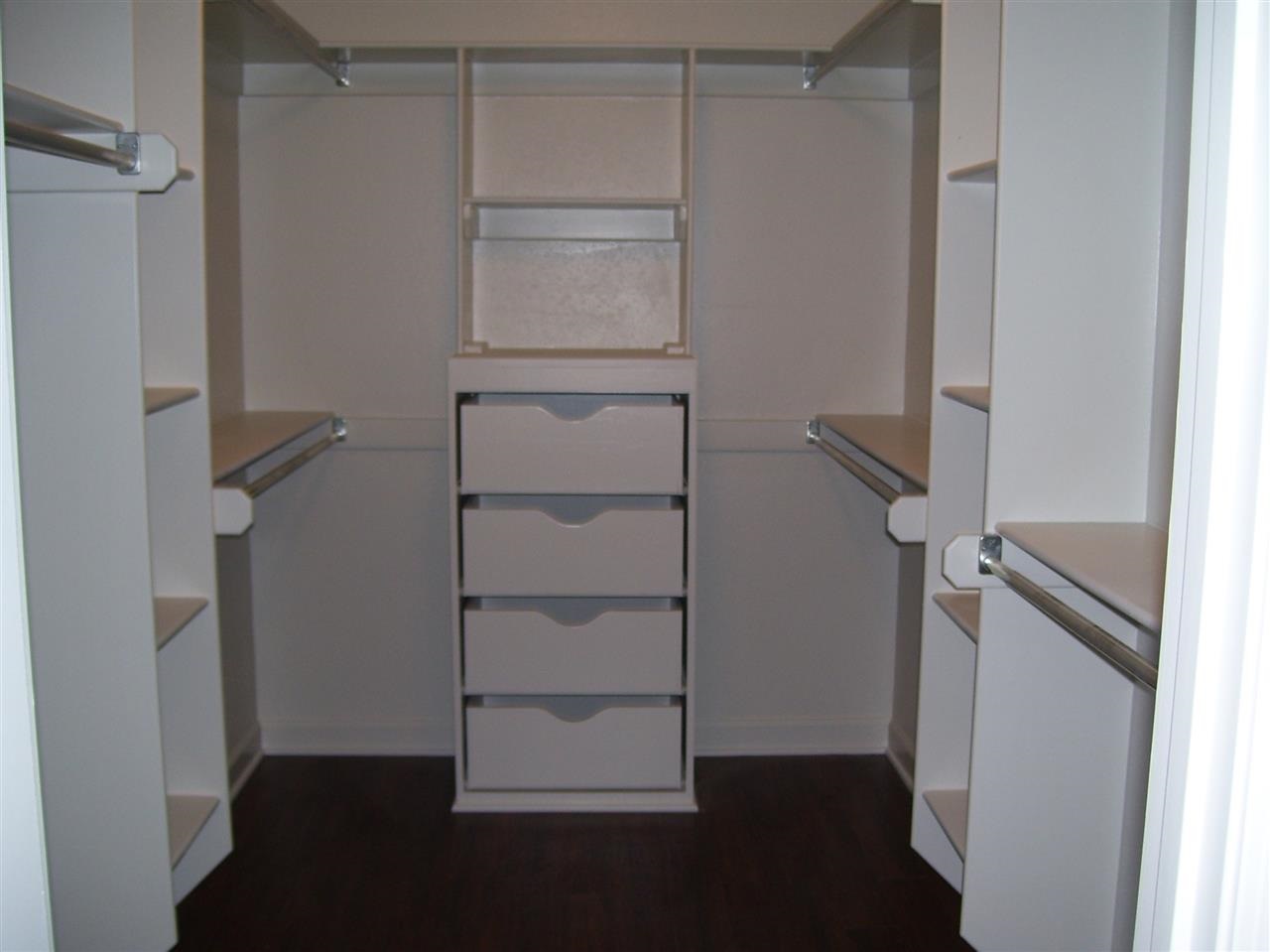 COLDWATER CREEK - Residential