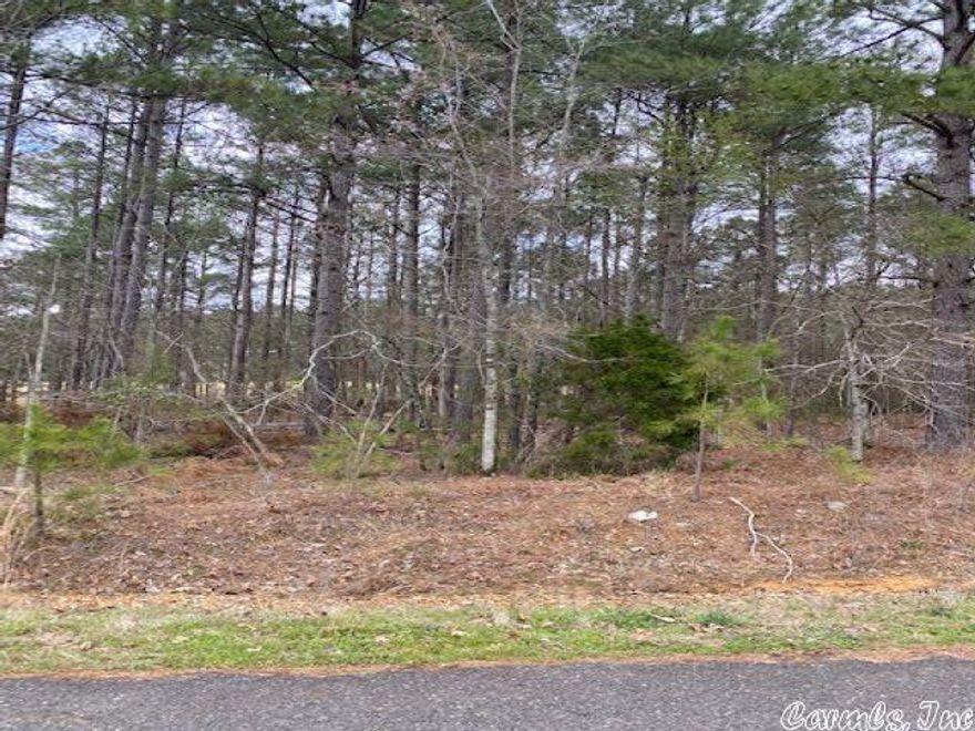 Check out this Beautiful Partly Level Lot located on the 1st Green of Isabella Santa Maria Golf Course. Just inside the East Gate this area is building up fast.  Claim this lot soon to build your dream home in this AMAZING COMMUNITY!! HSV is home of a total of 9 Golf Courses and 11 Lakes.