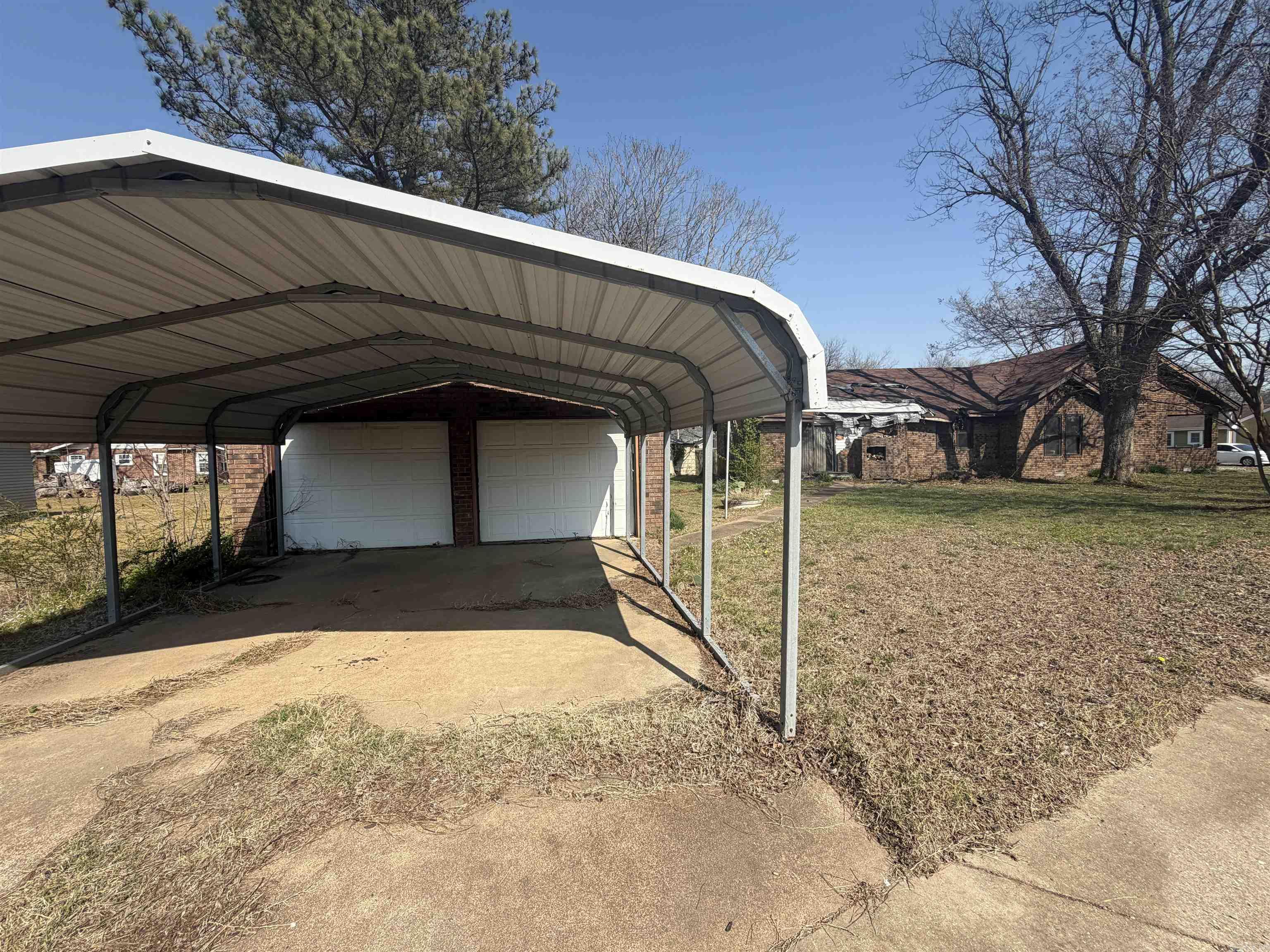 HARRY LEE - Residential