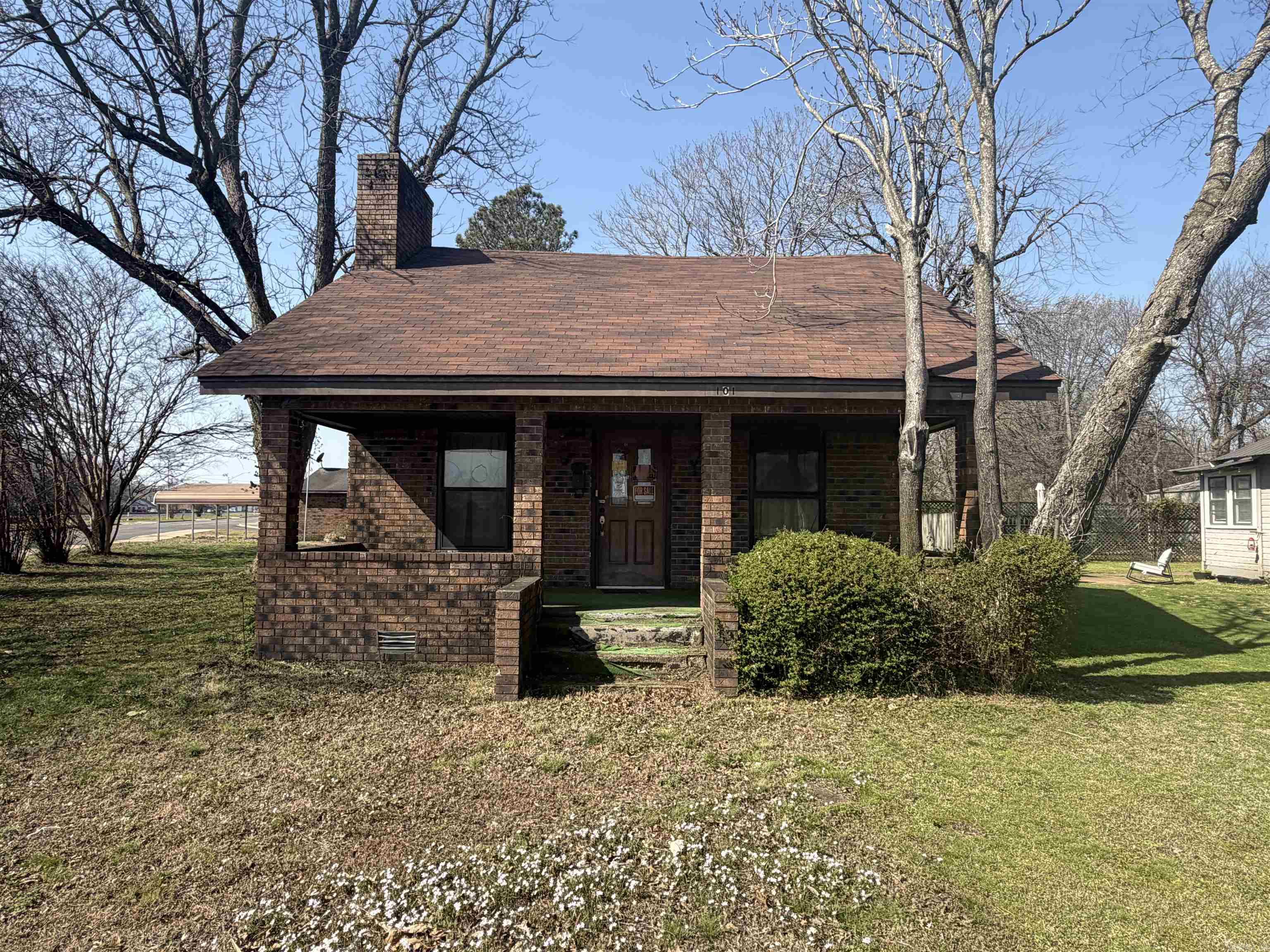 HARRY LEE - Residential