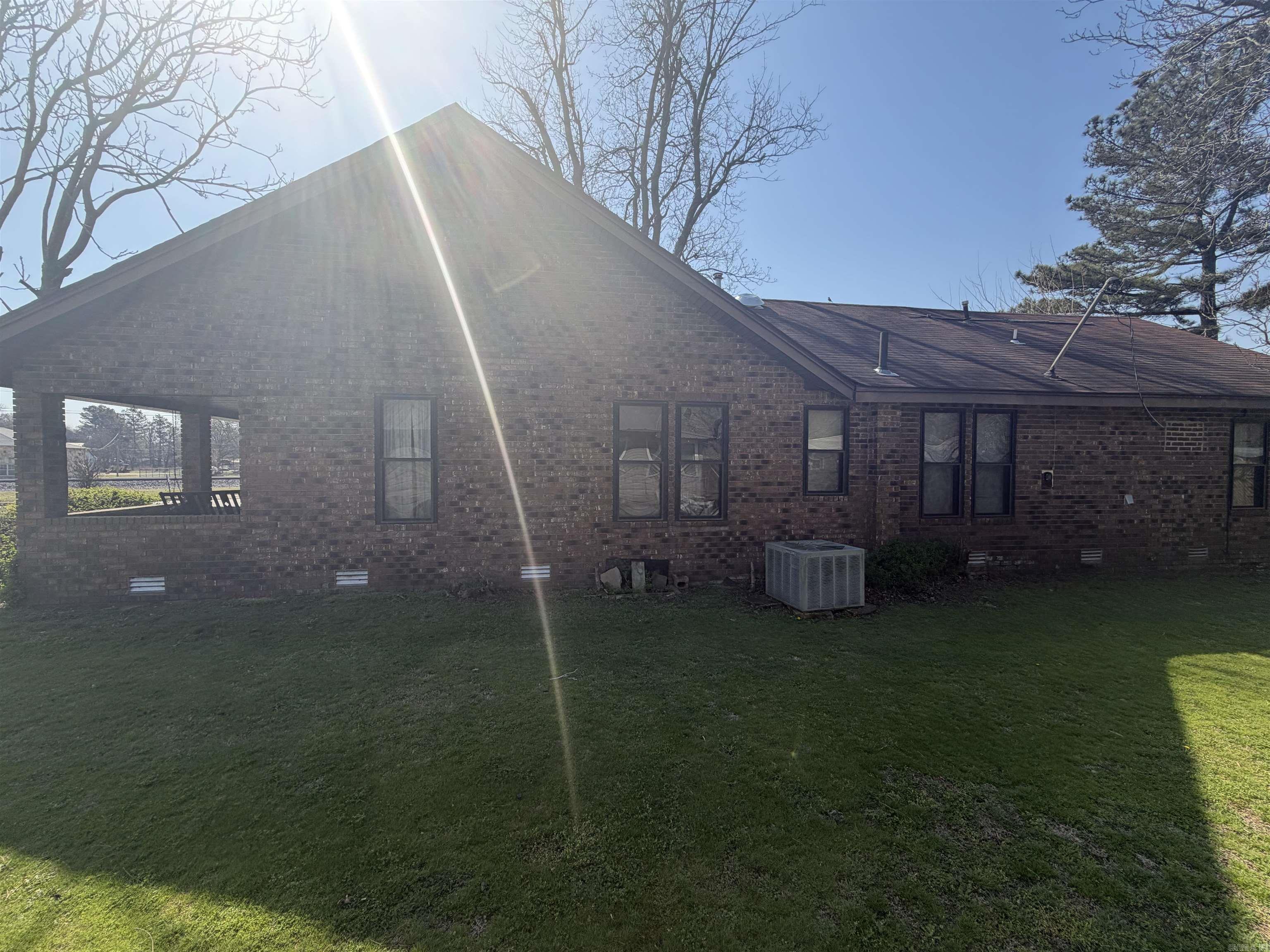 HARRY LEE - Residential