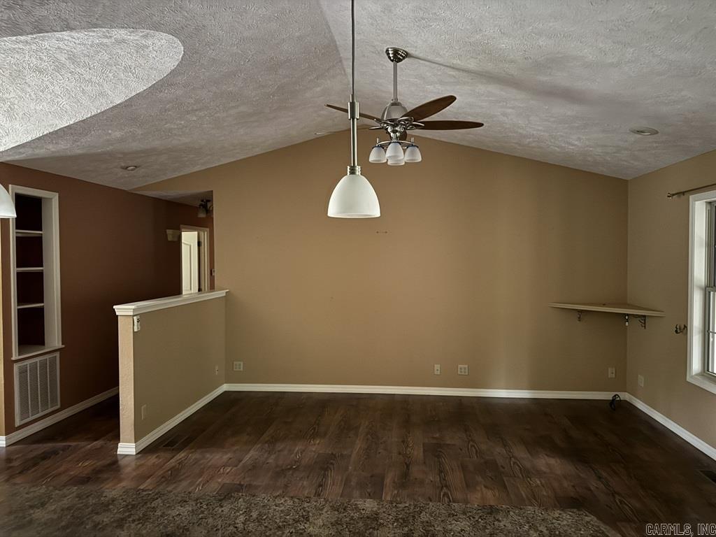 MALLARD POINT ESTATES - Residential
