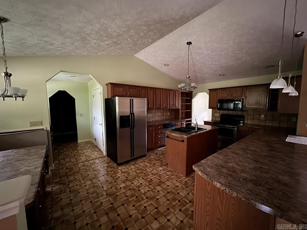 MALLARD POINT ESTATES - Residential