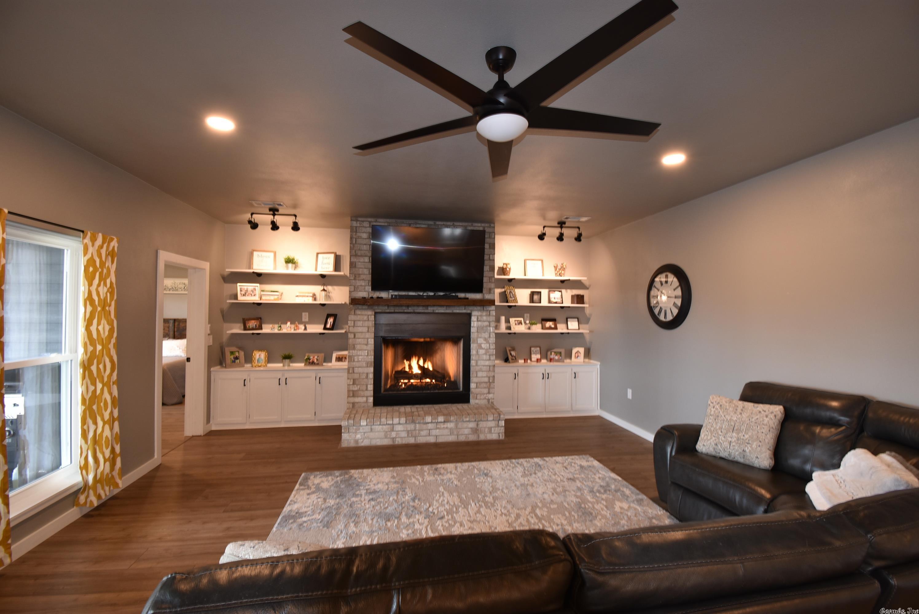 BENNETT ORCHARD ESTATES - Residential