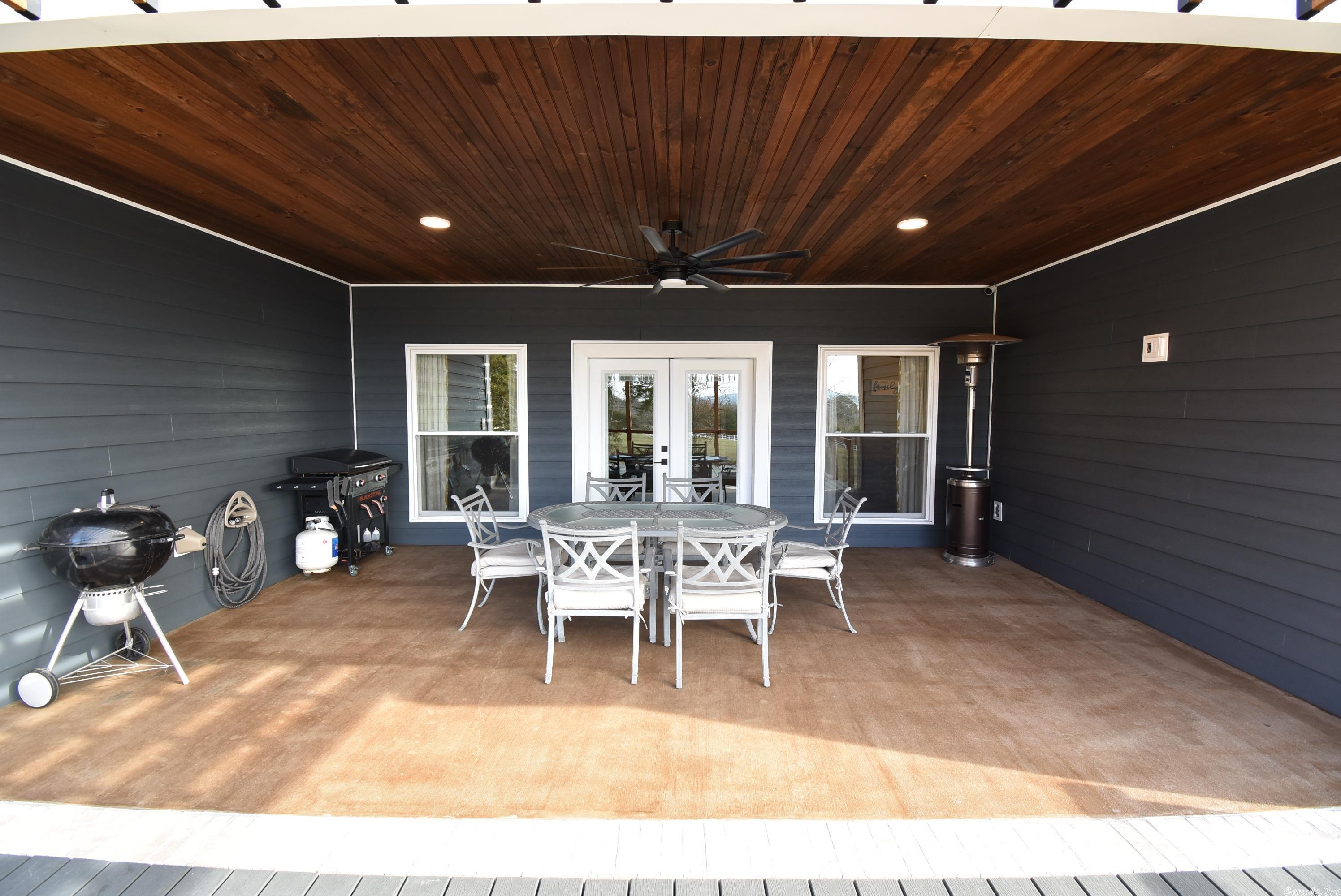 BENNETT ORCHARD ESTATES - Residential