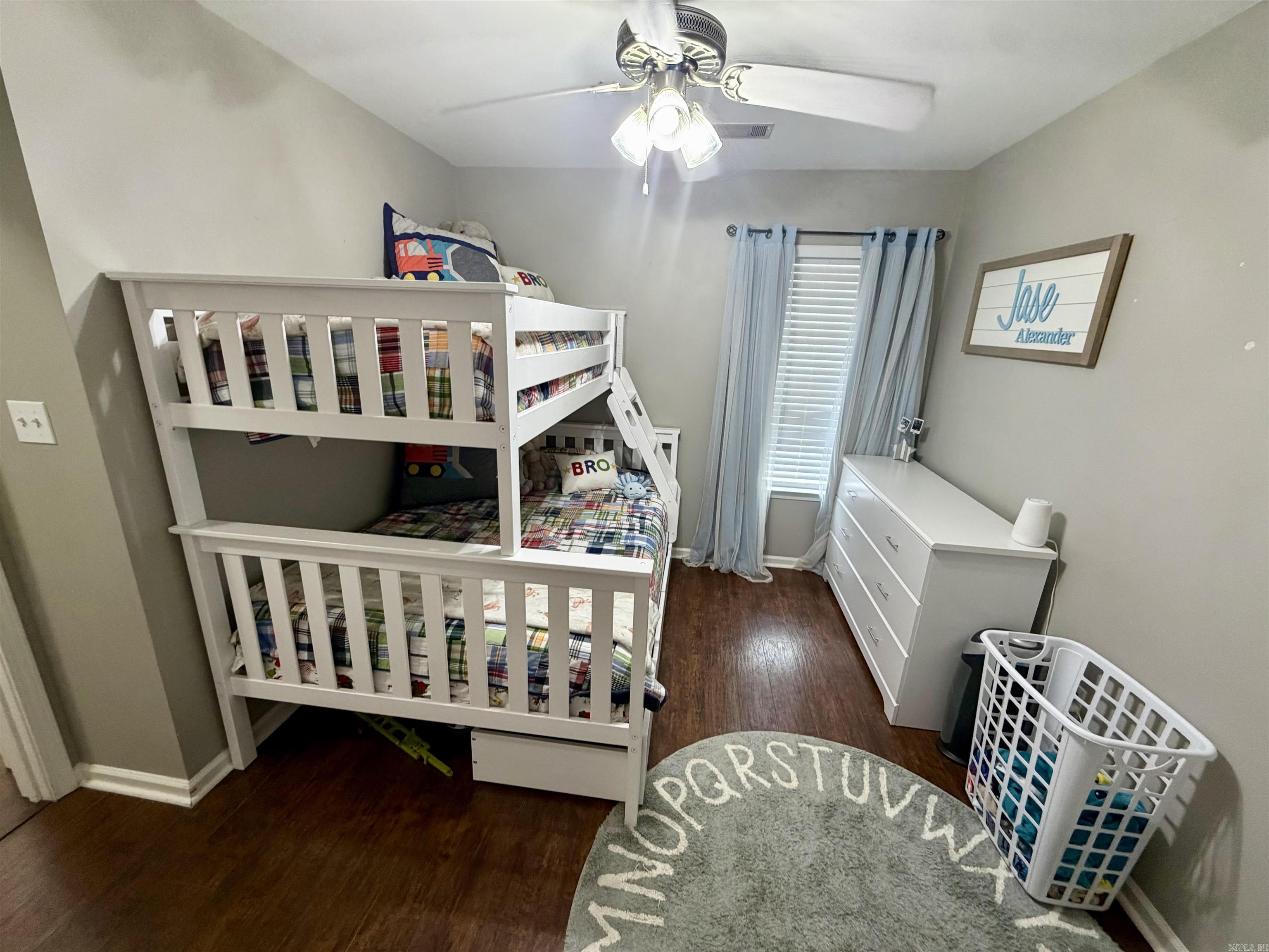 Lonesome Oak Loop - Residential