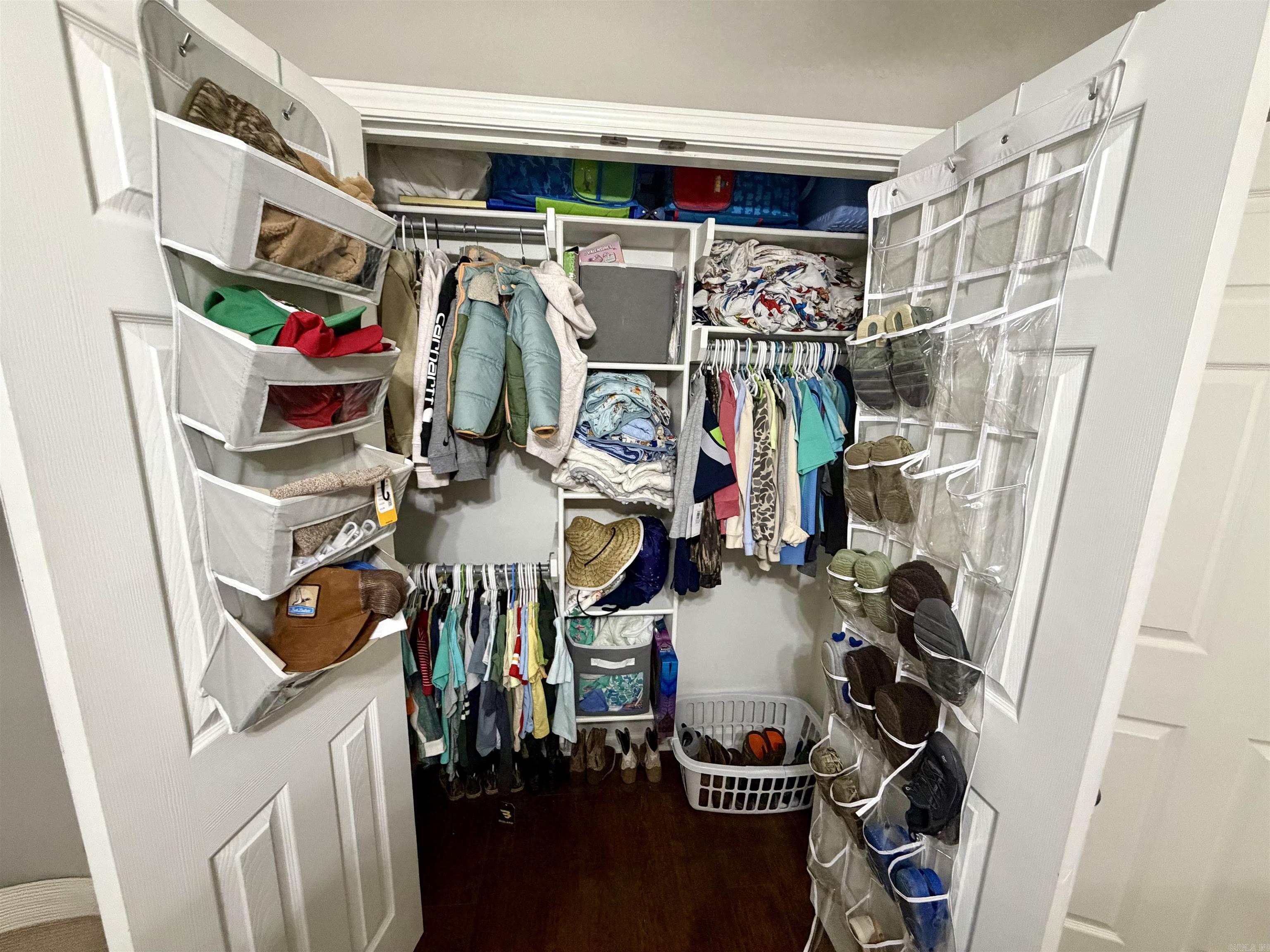 Lonesome Oak Loop - Residential