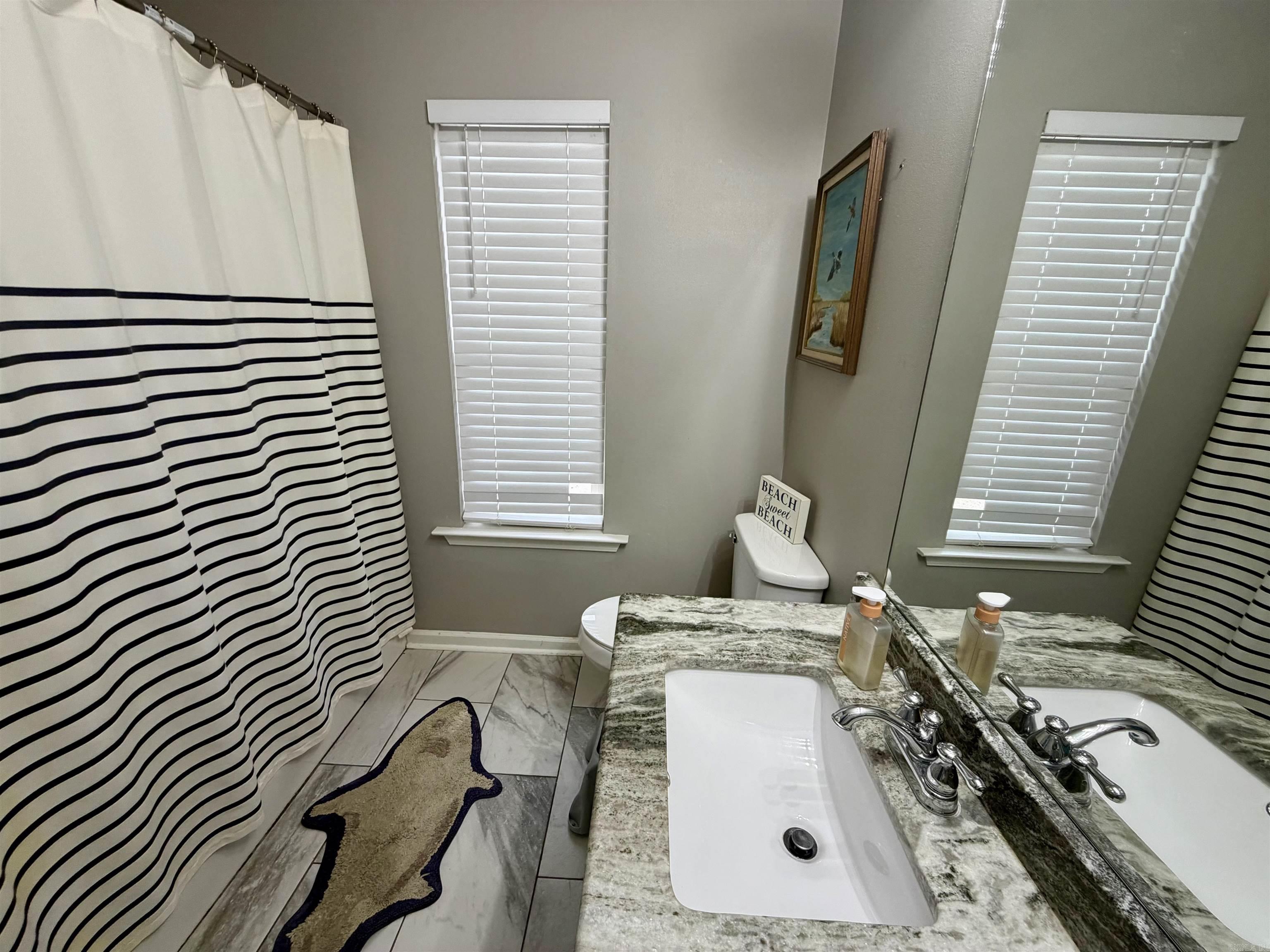 Lonesome Oak Loop - Residential