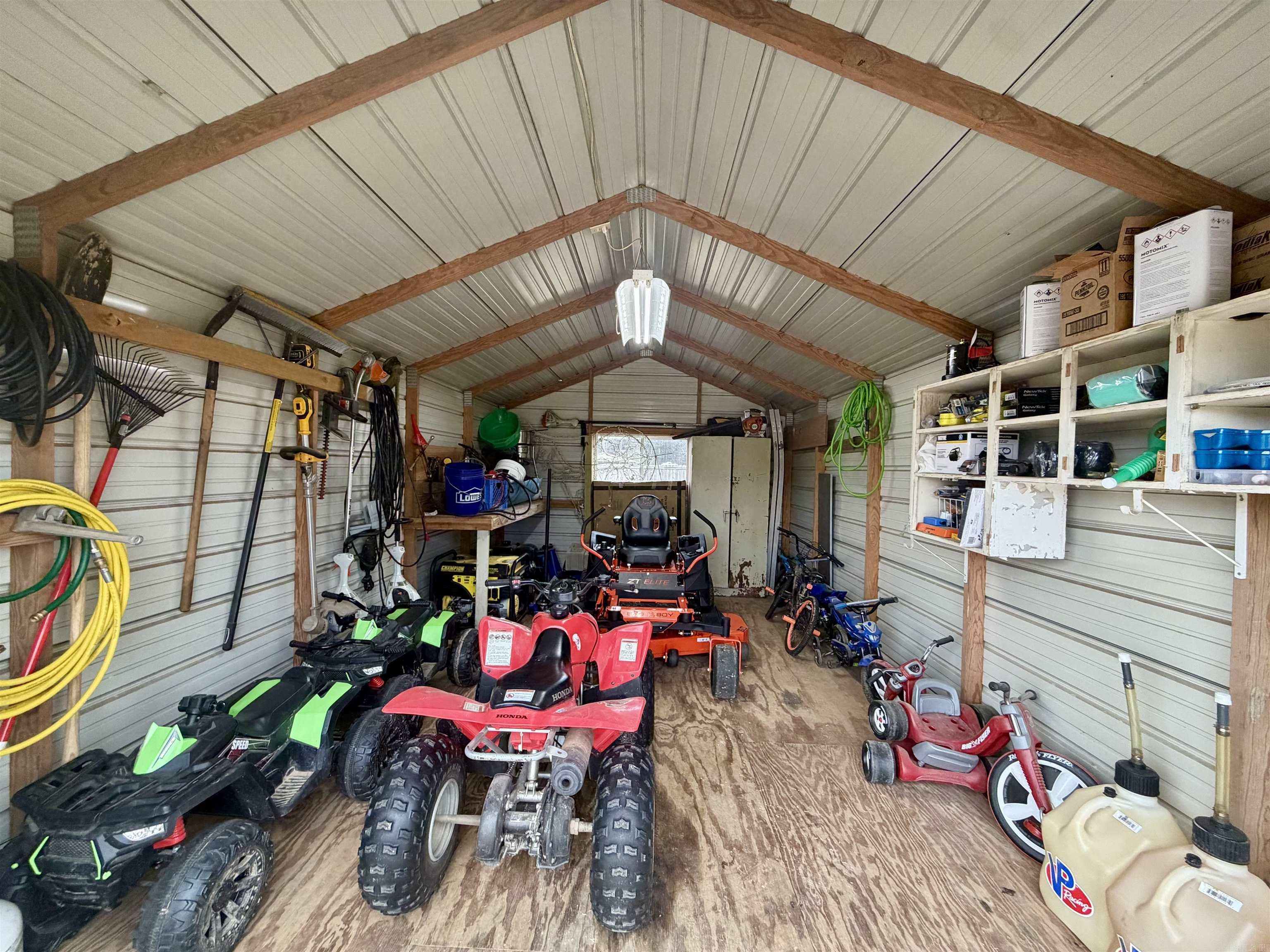 Lonesome Oak Loop - Residential