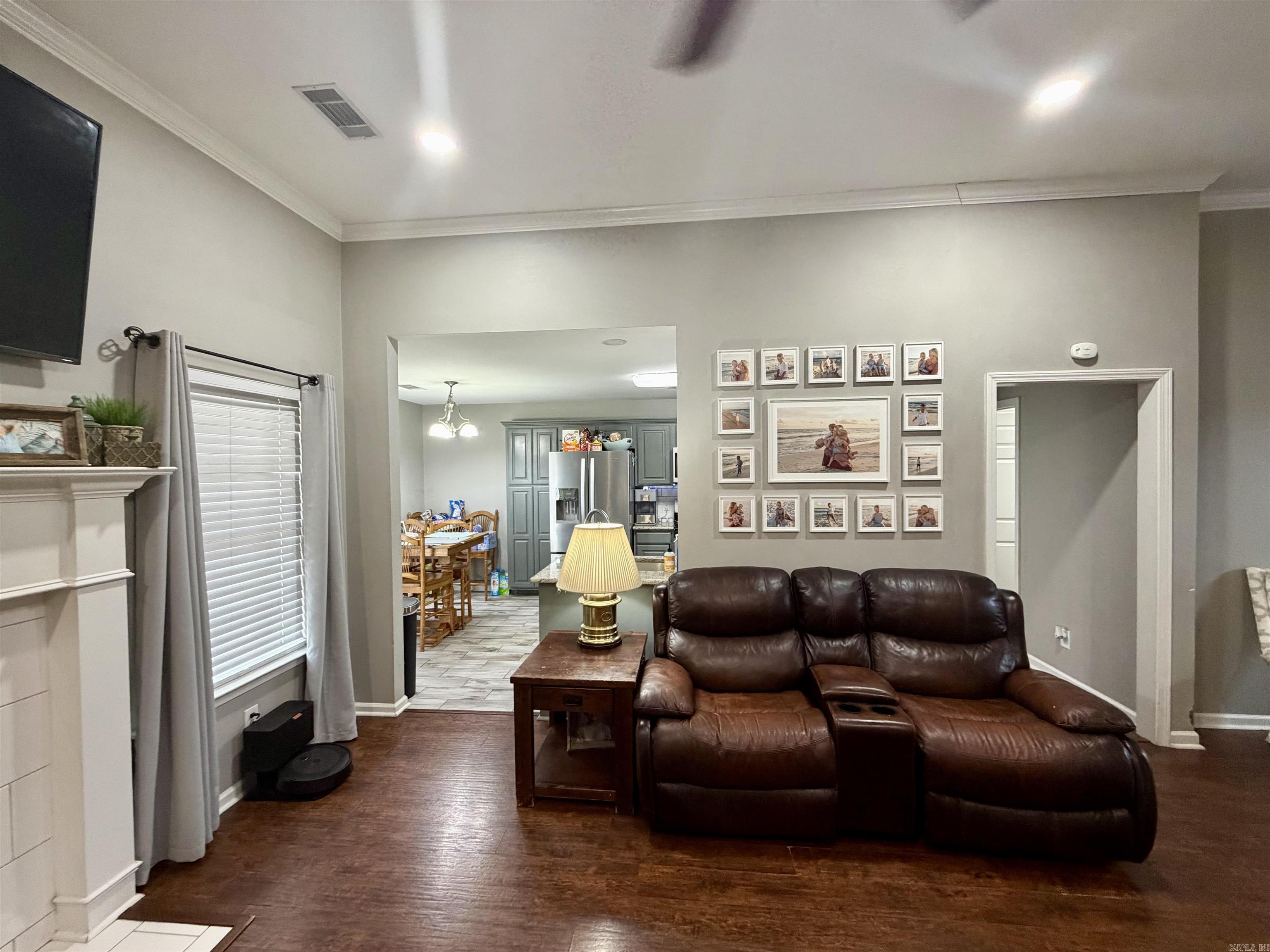 Lonesome Oak Loop - Residential