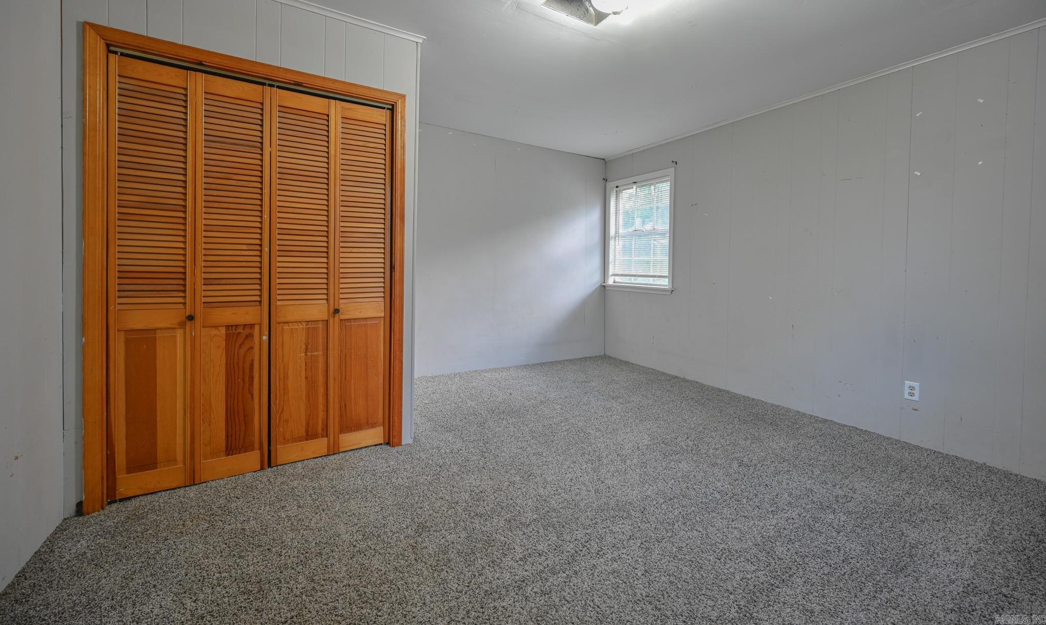 Mena Acreage - Residential