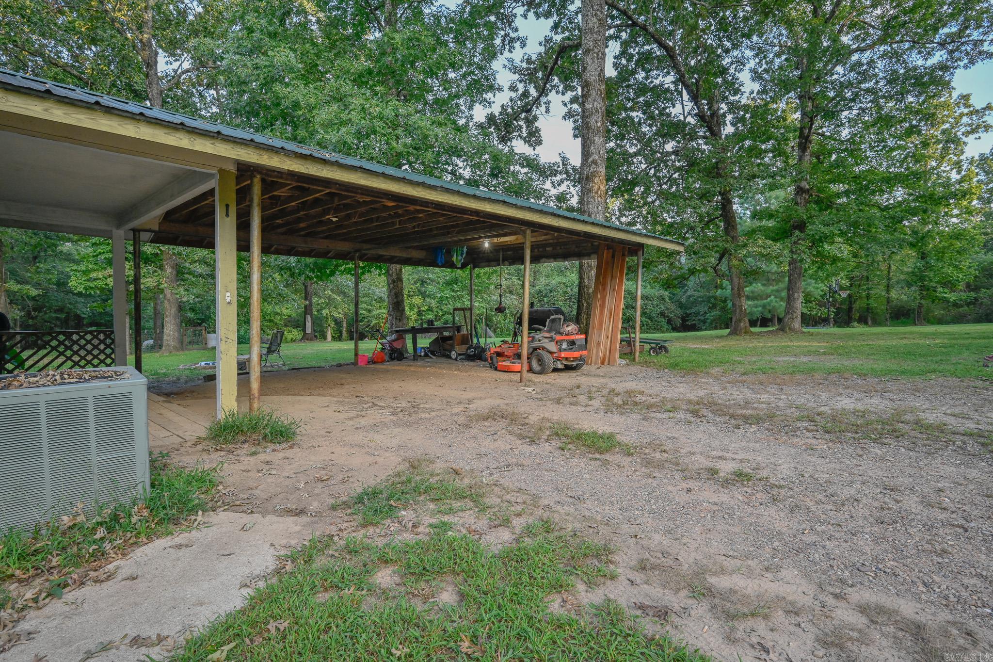 Mena Acreage - Residential