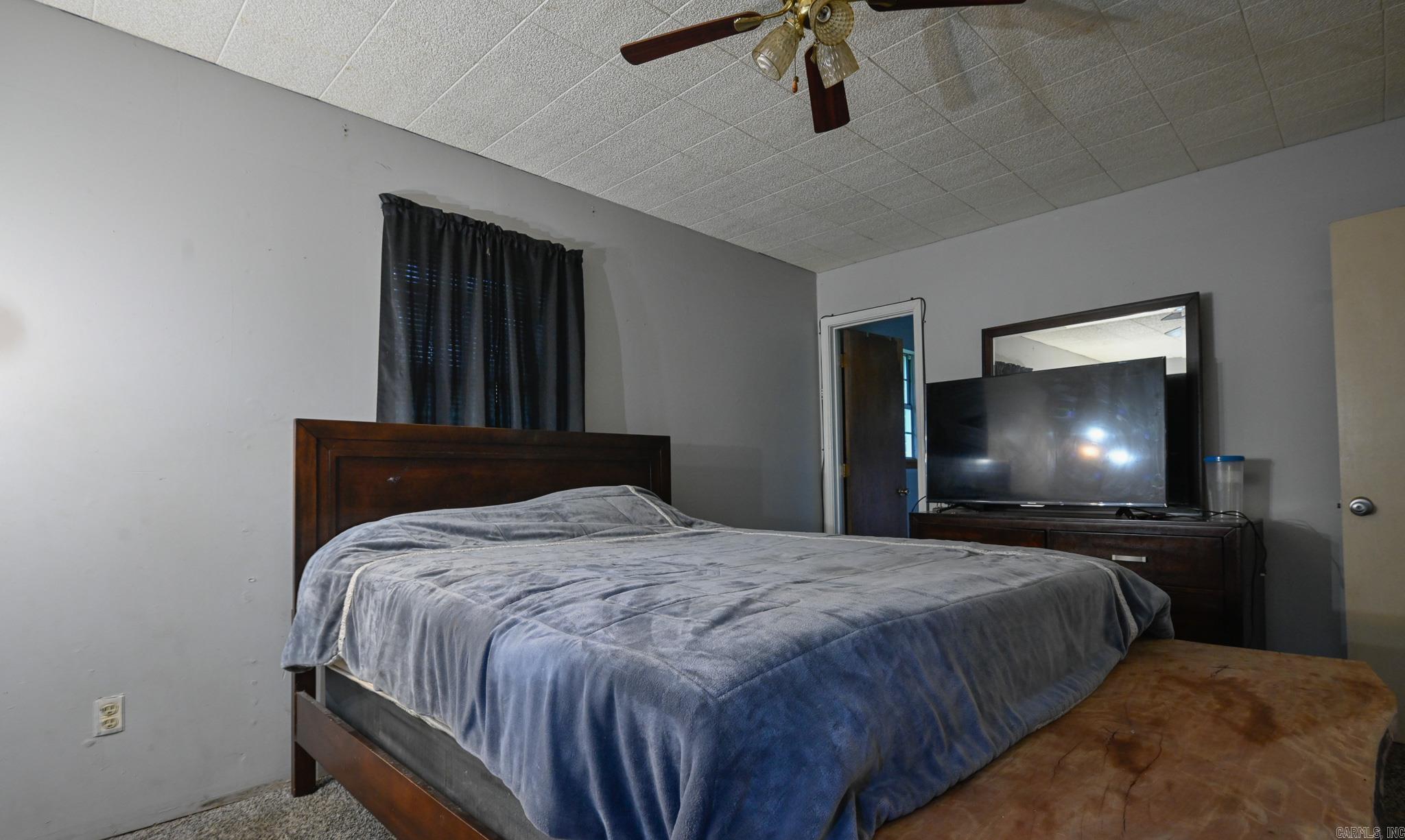 Mena Acreage - Residential
