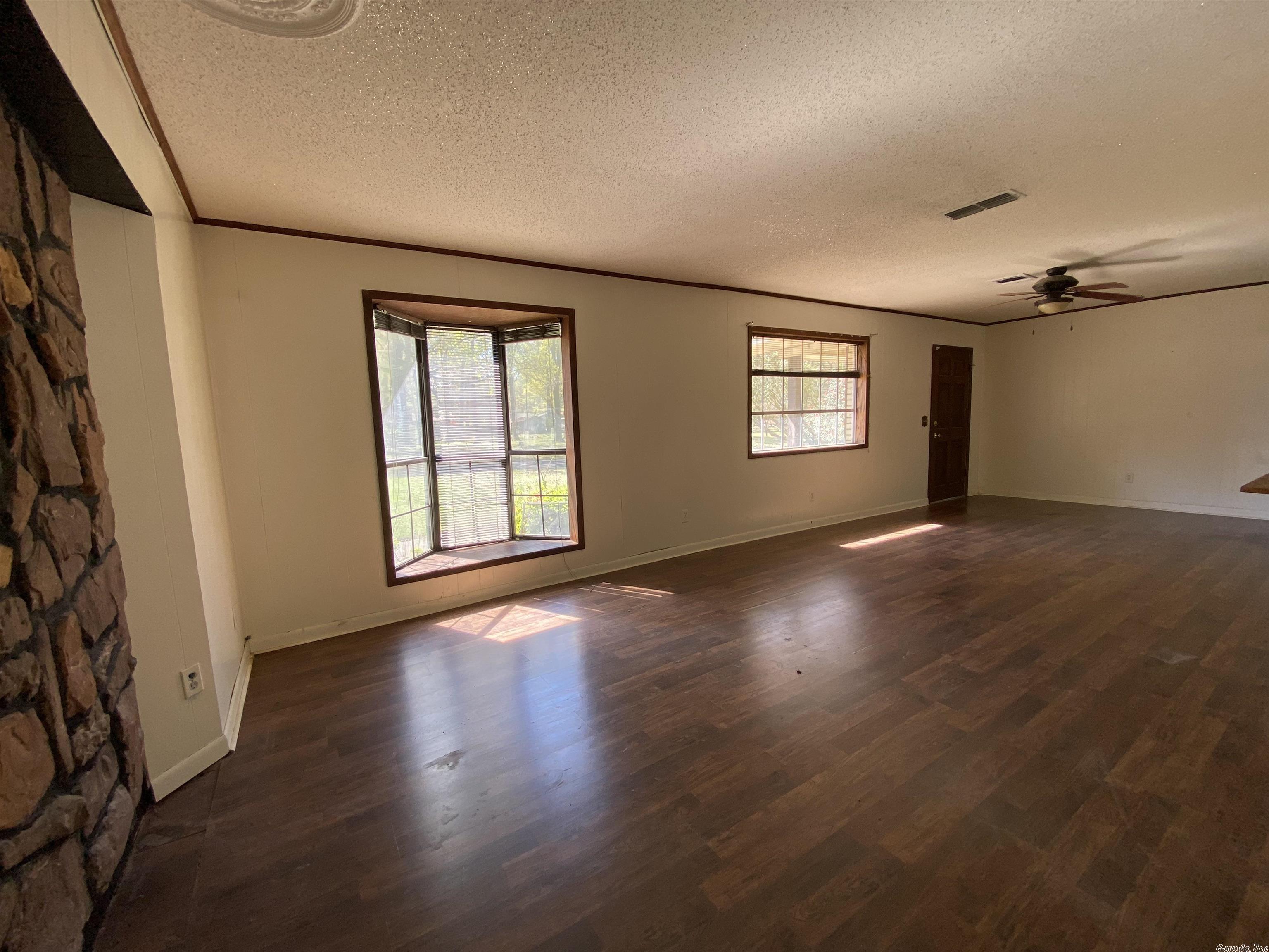 OAKHURST - Residential