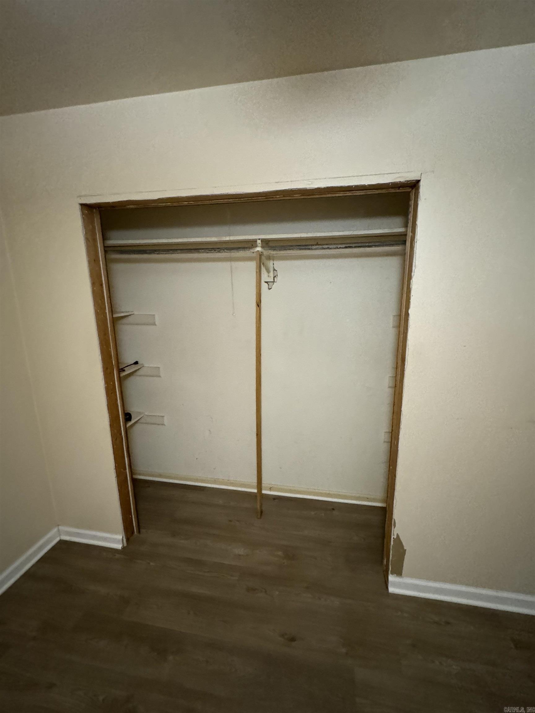 HENRYS B R ADD - Residential
