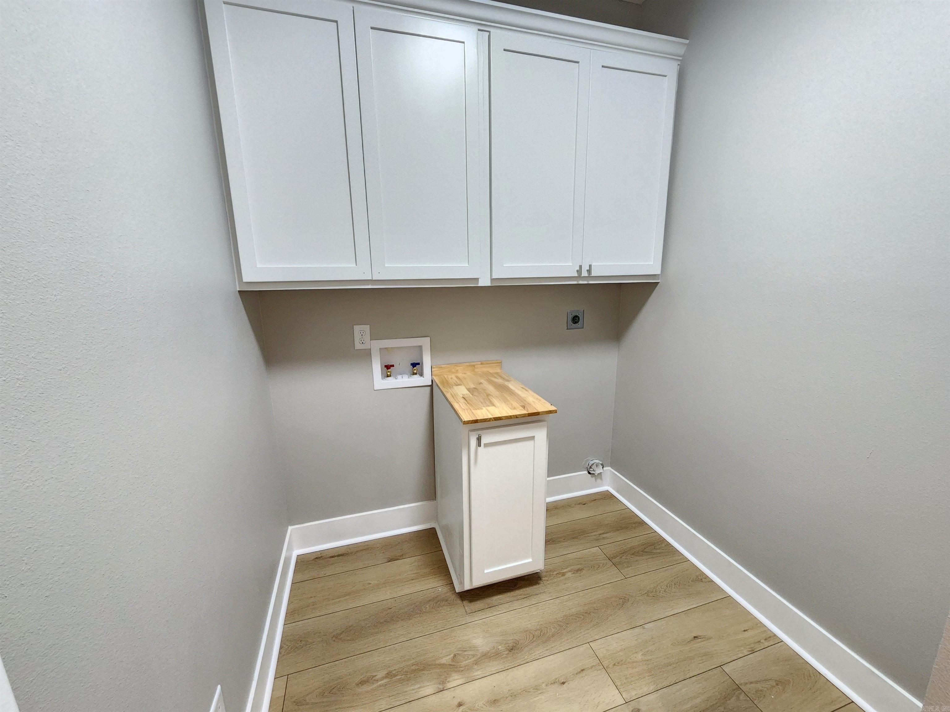 BAKER'S FIELD - Residential