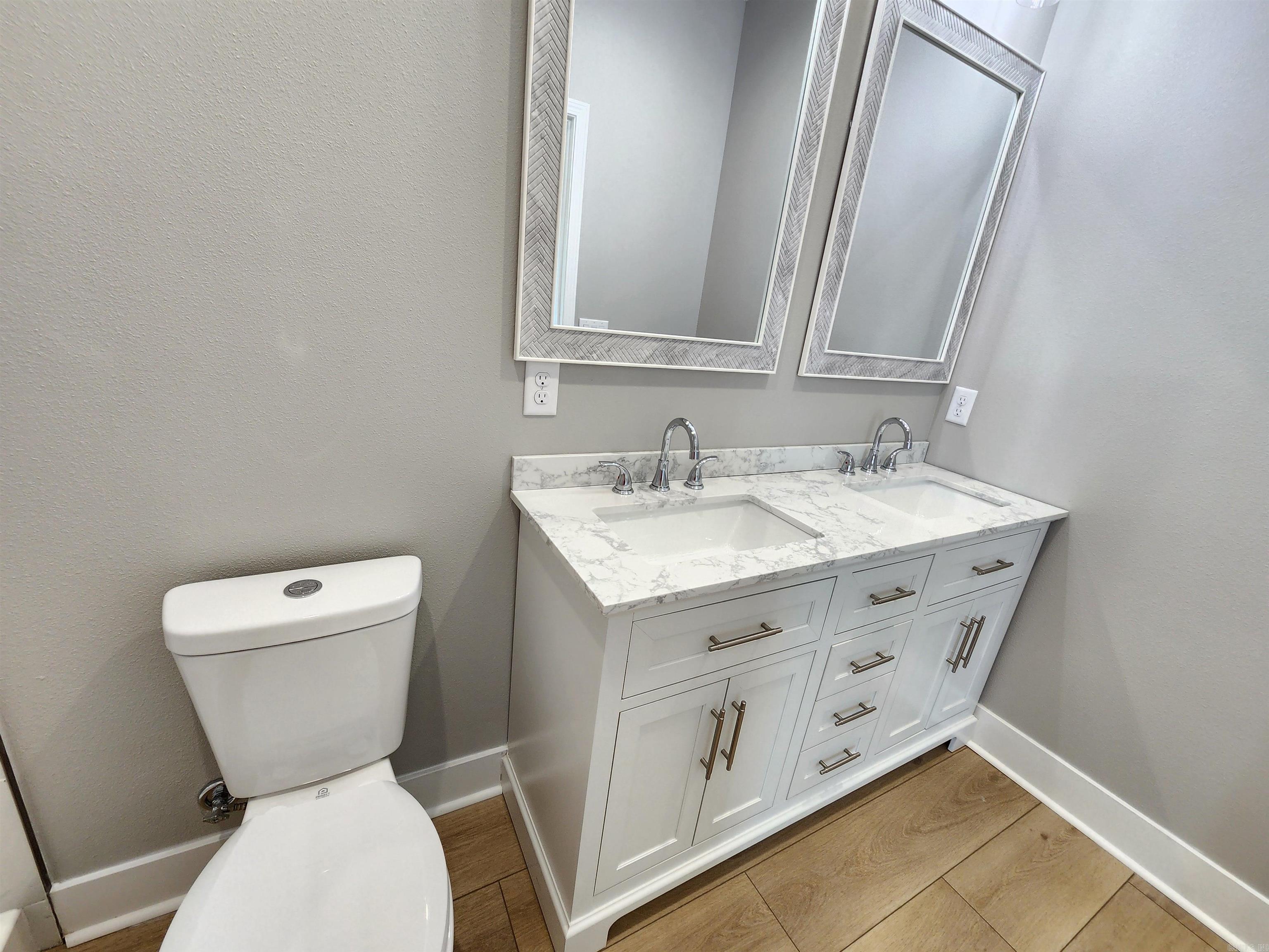 BAKER'S FIELD - Residential