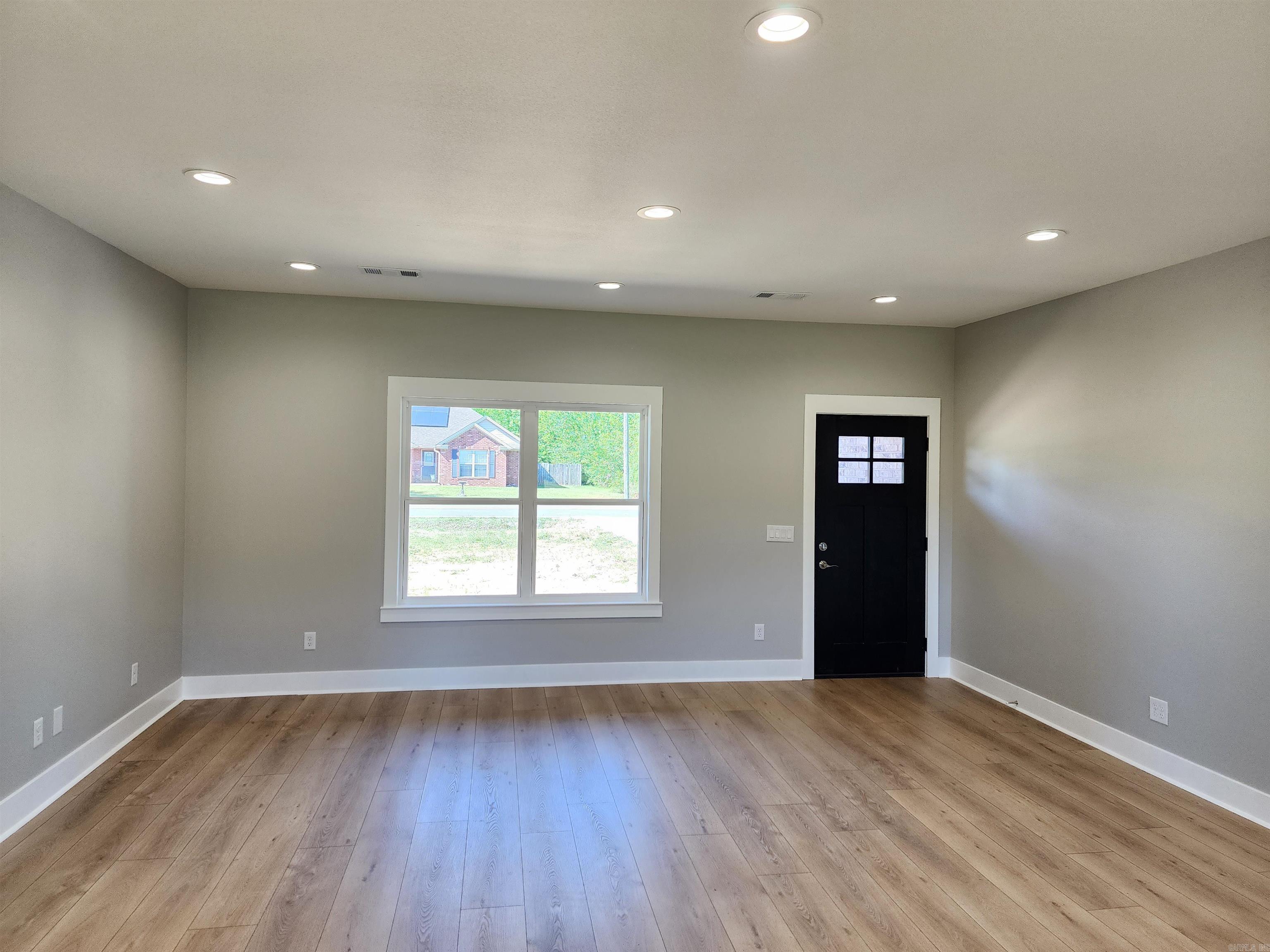 BAKER'S FIELD - Residential