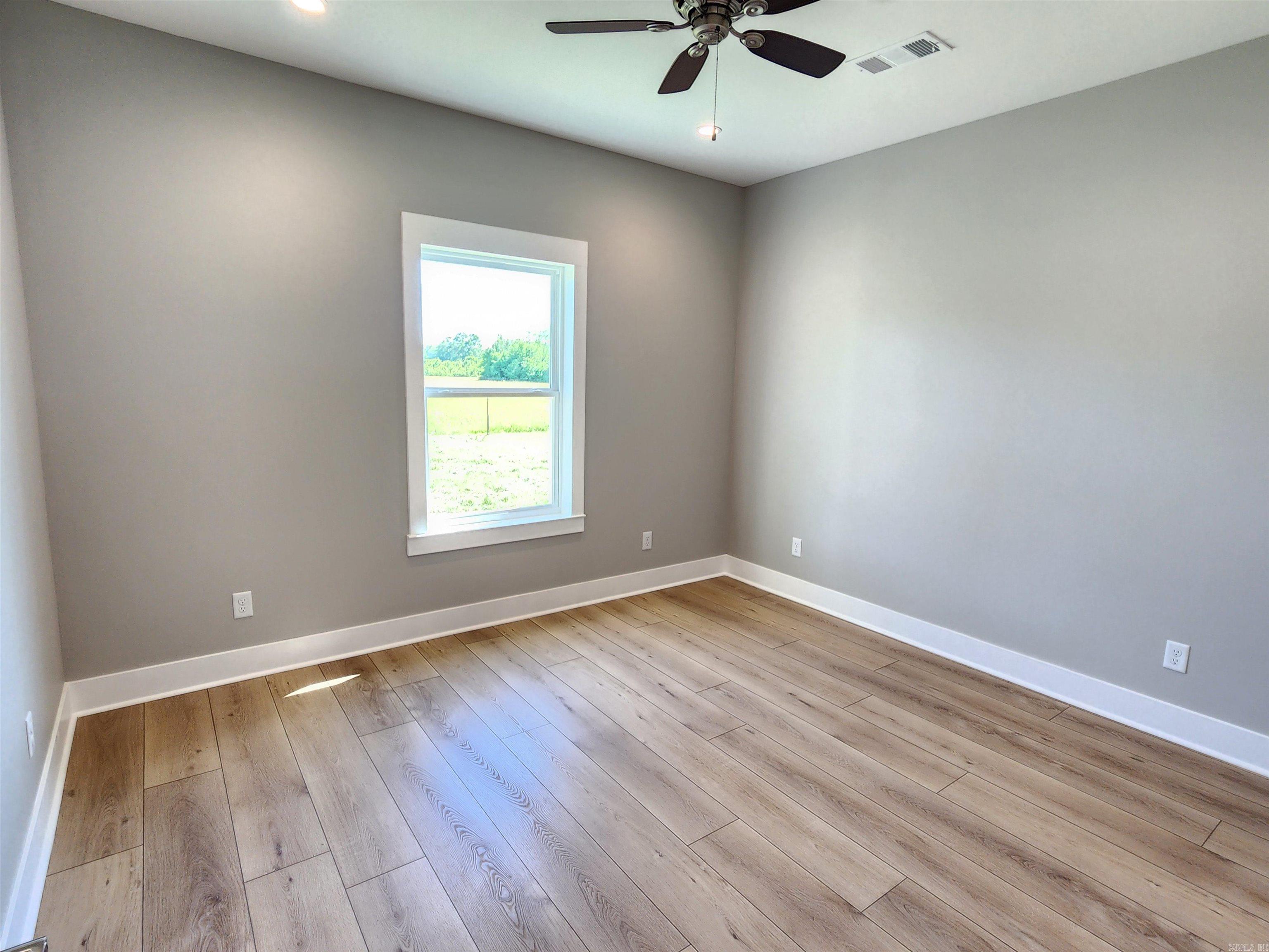 BAKER'S FIELD - Residential