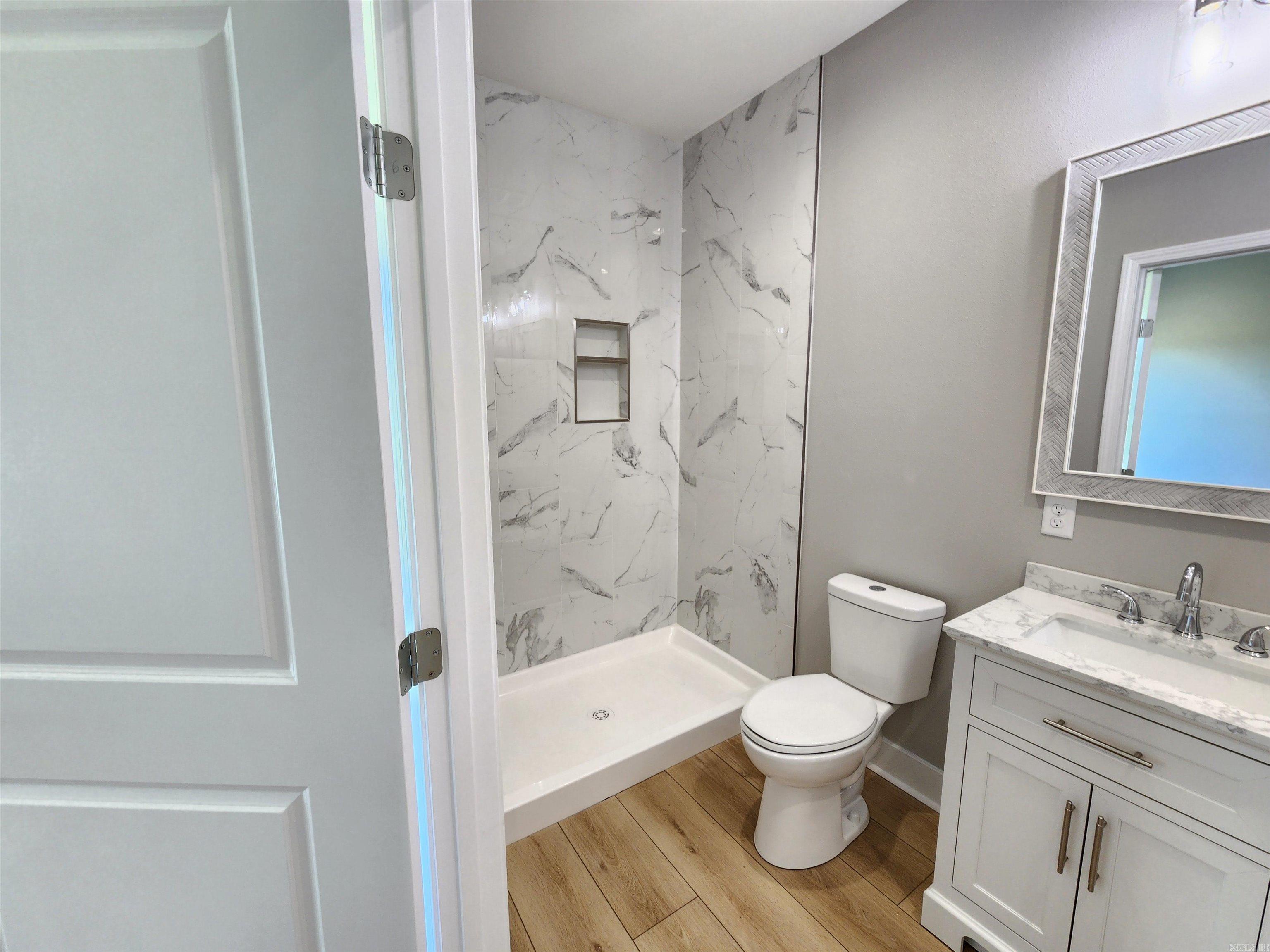 BAKER'S FIELD - Residential