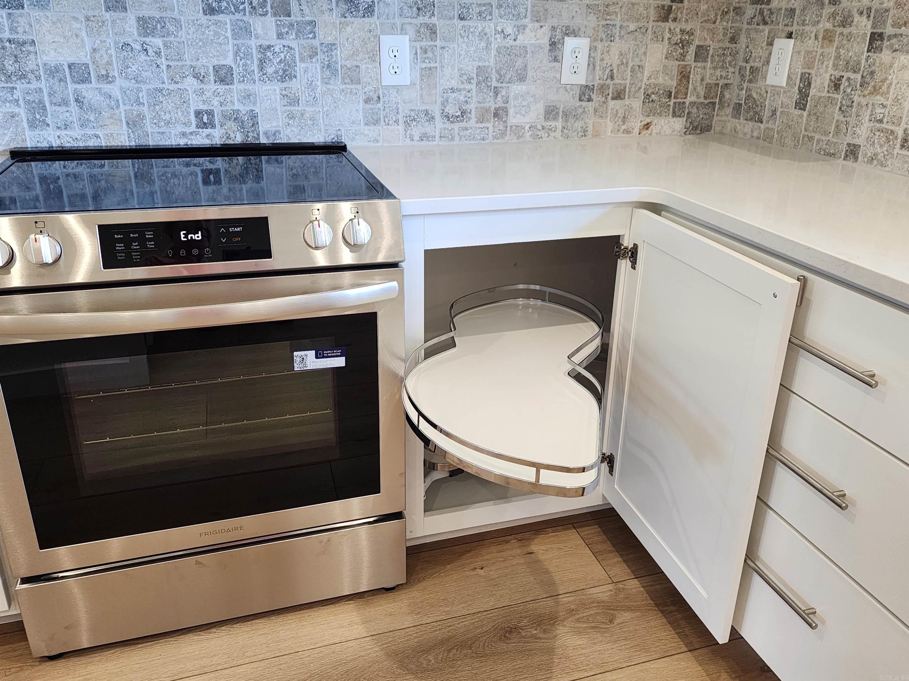 BAKER'S FIELD - Residential