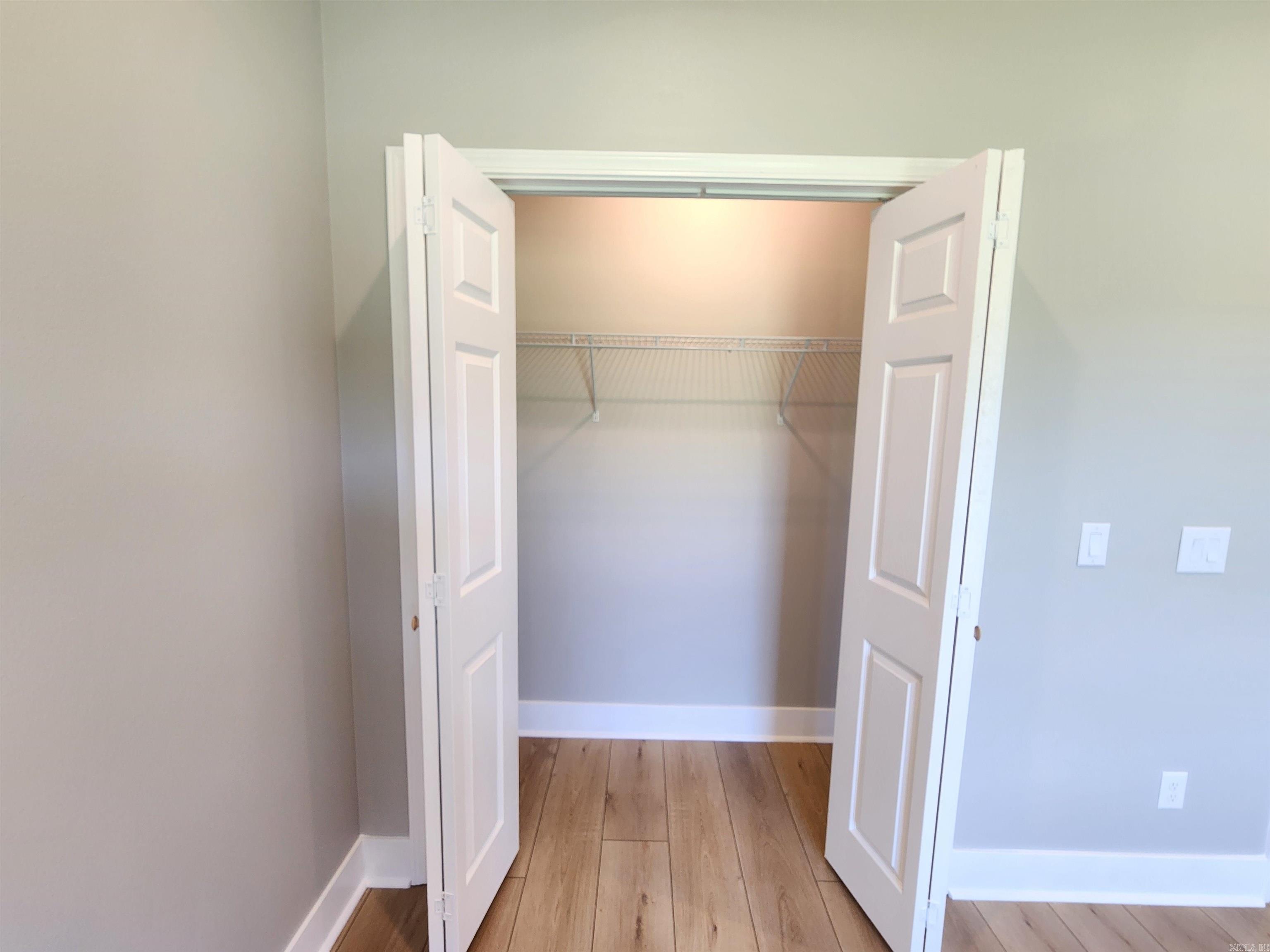 BAKER'S FIELD - Residential