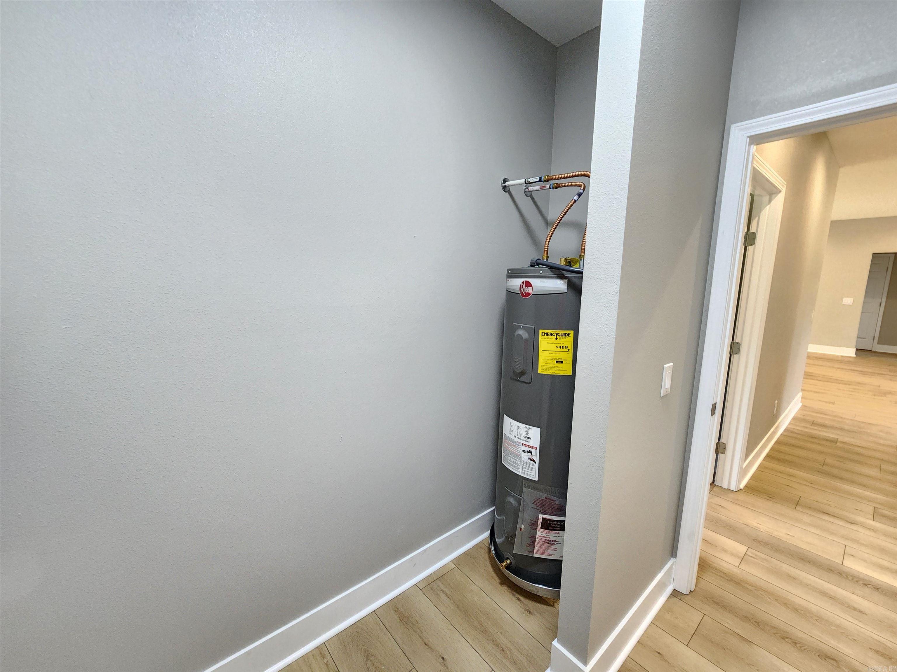 BAKER'S FIELD - Residential