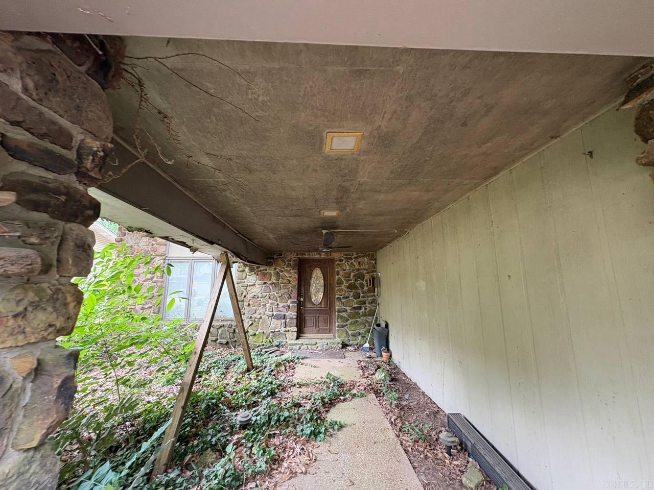 QUAIL HOLLOW - Residential
