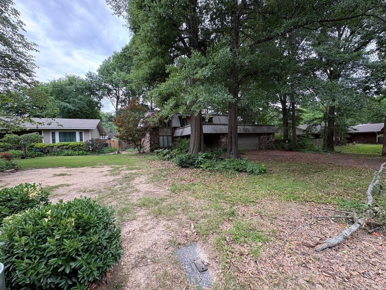 QUAIL HOLLOW - Residential